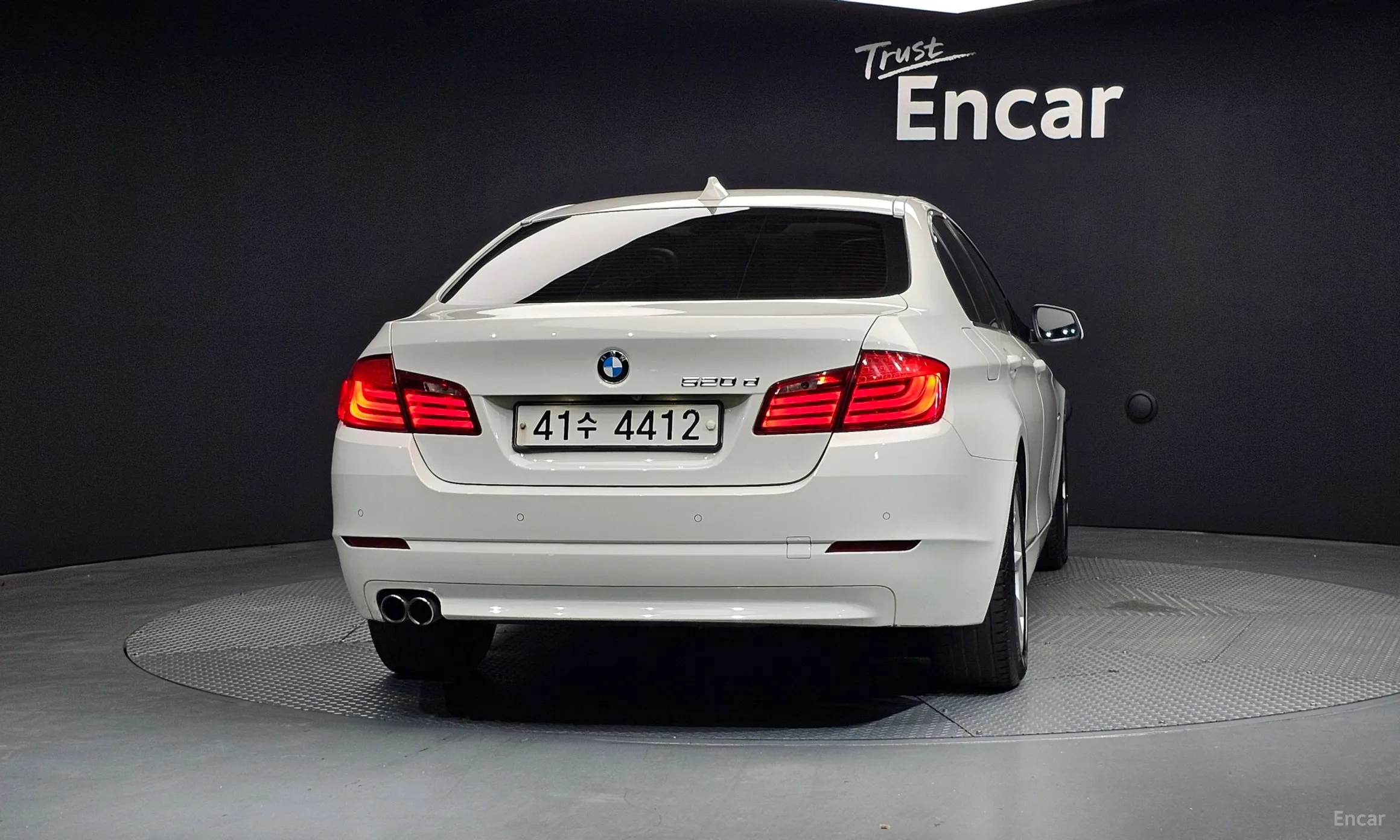 BMW 5 Series (F10) превью 3