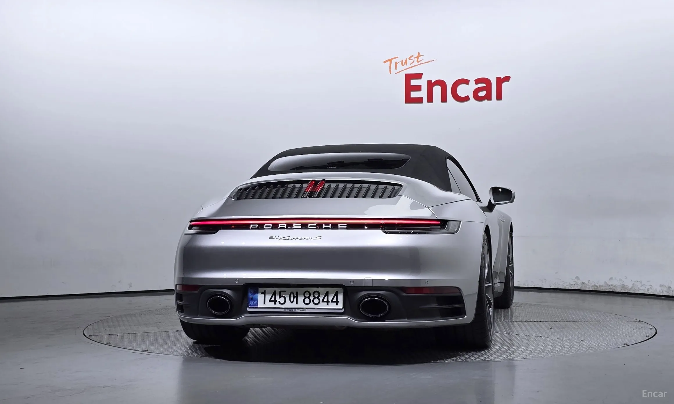 Porsche 911 (992) превью 3