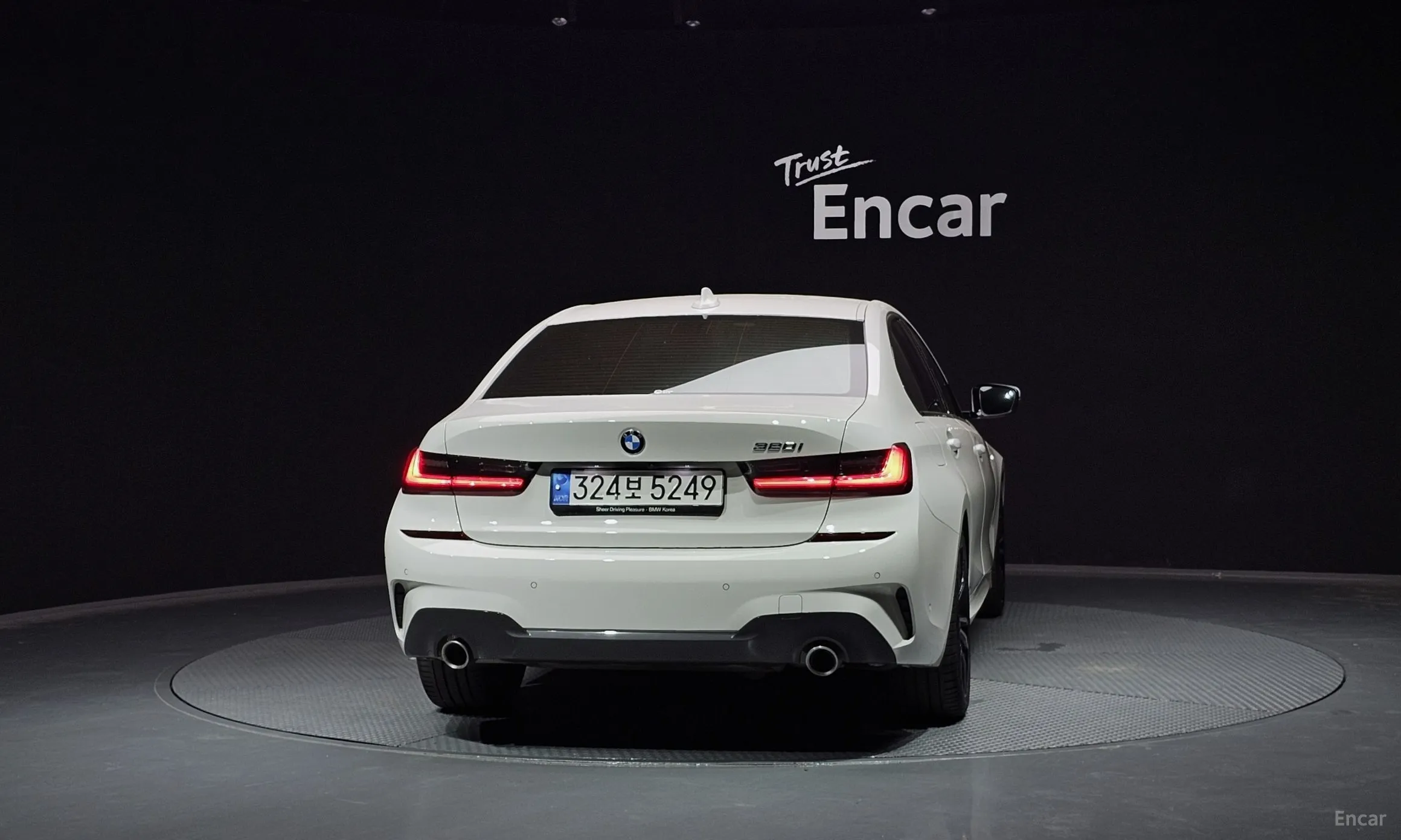 BMW 3 Series (G20) превью 3