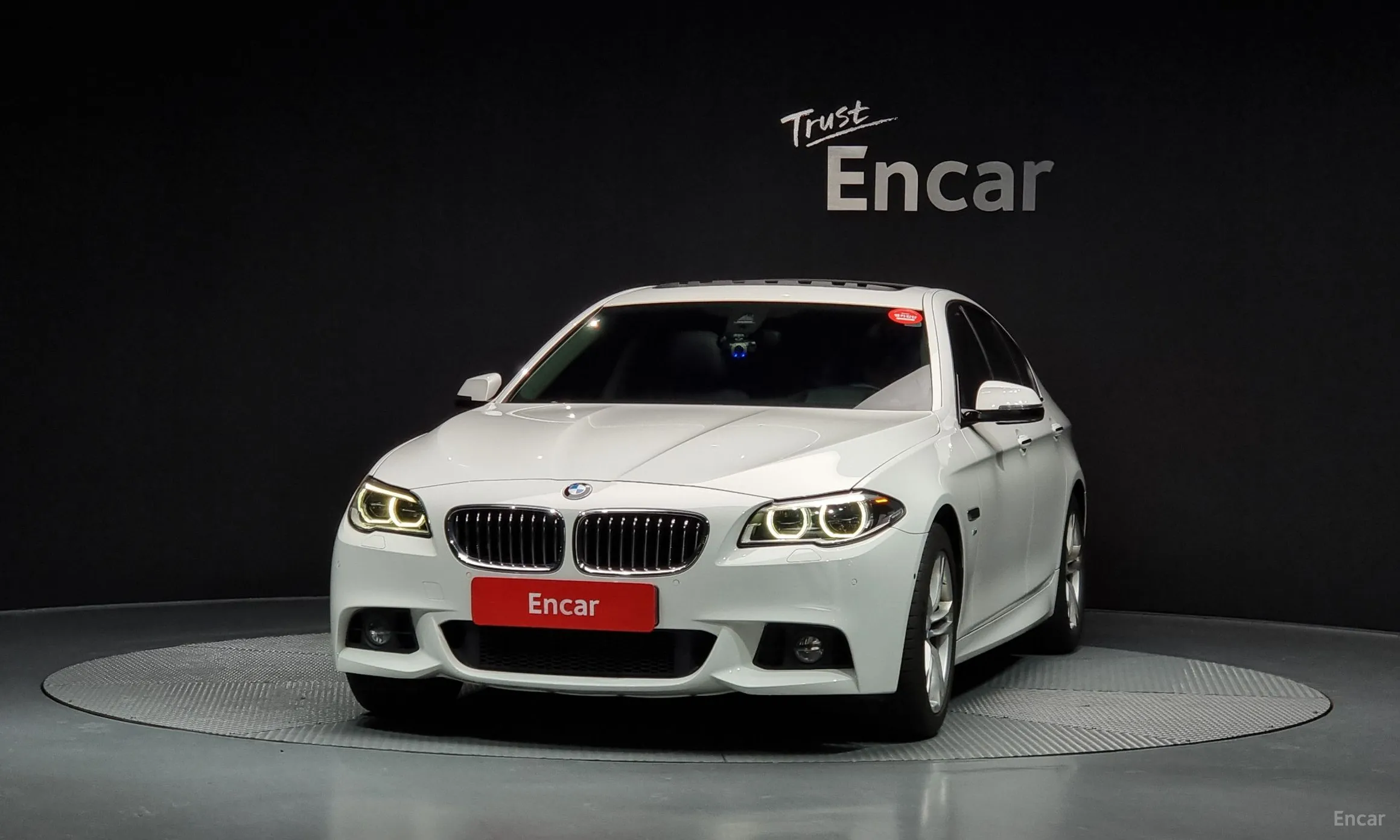 BMW 5 Series (F10) превью 2