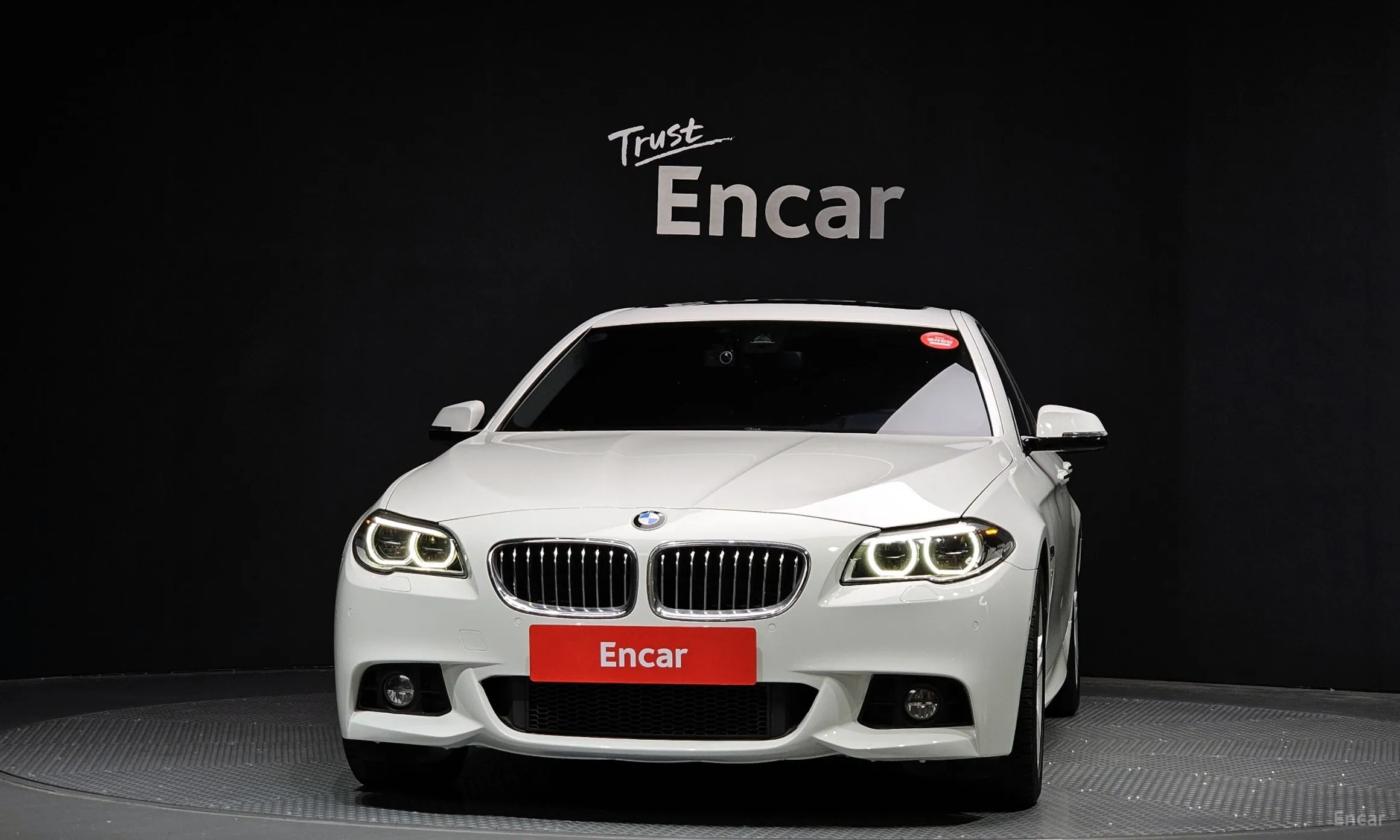 BMW 5 Series (F10) превью 2