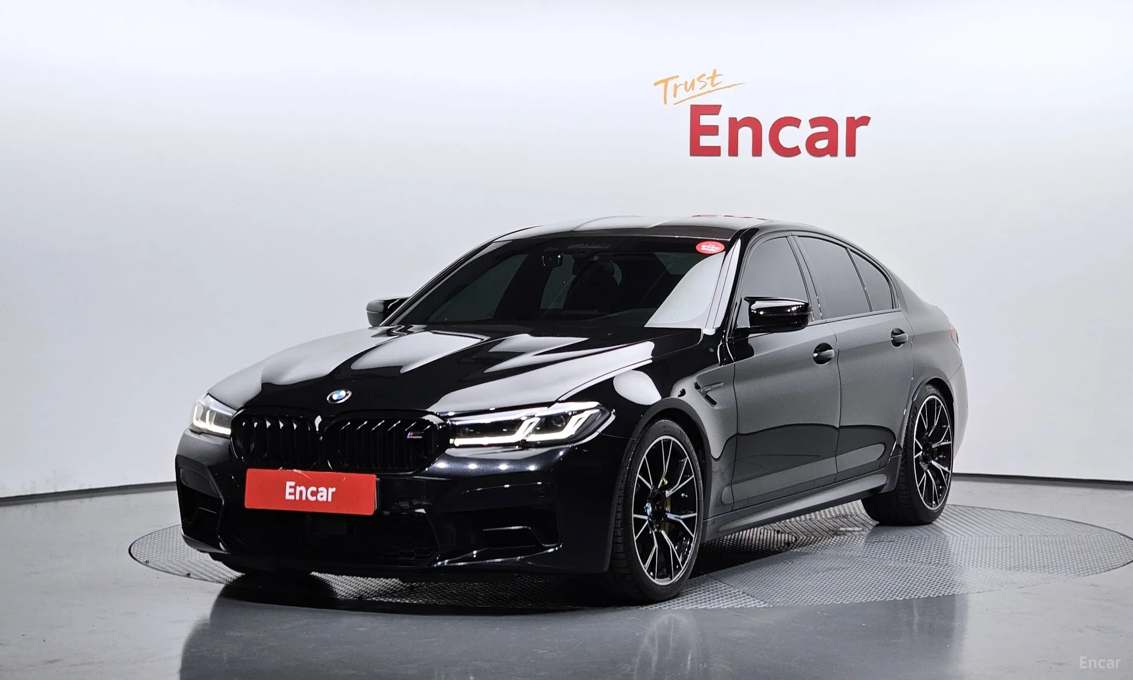 BMW M5 (F90)