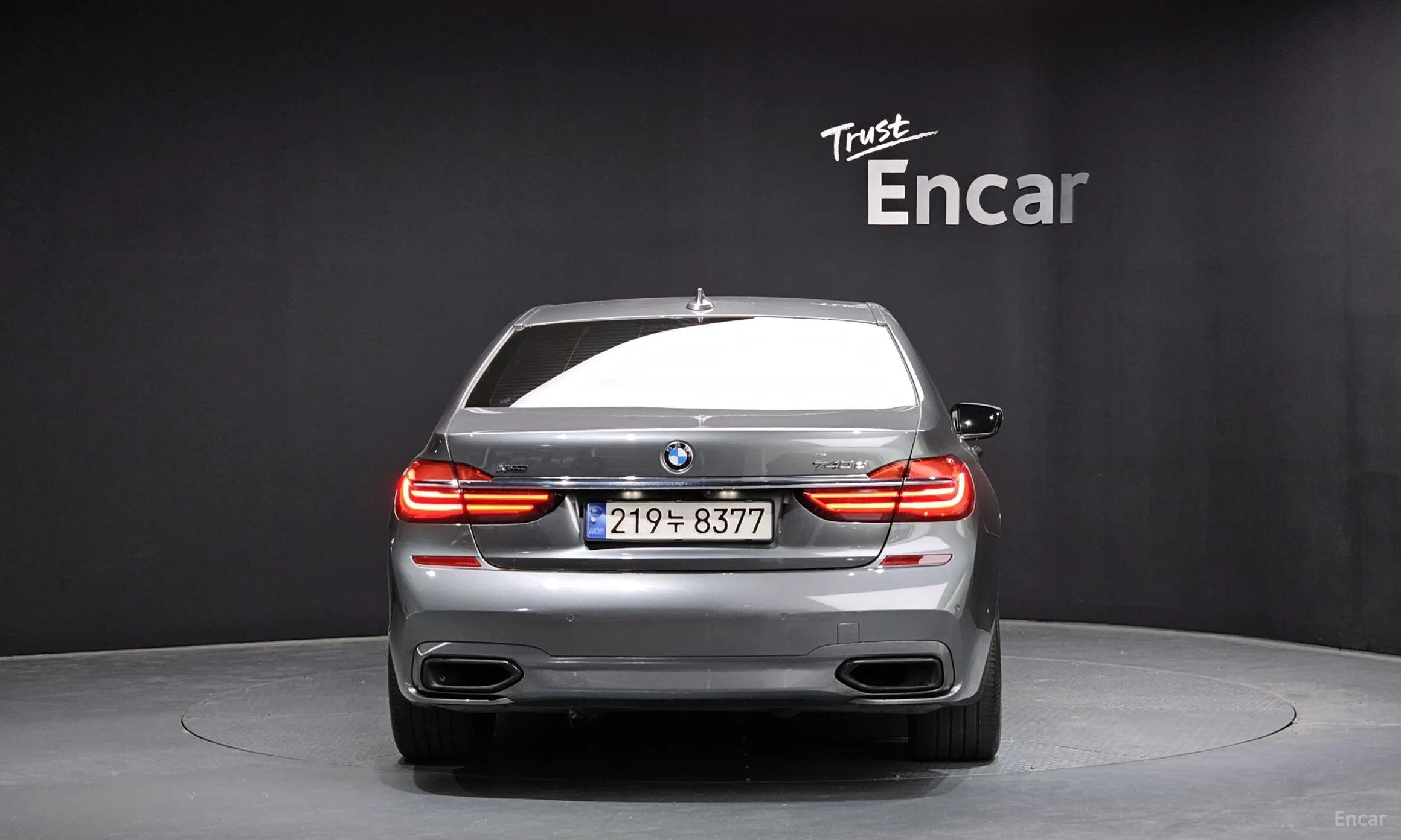 BMW 7 Series (G11) превью 3