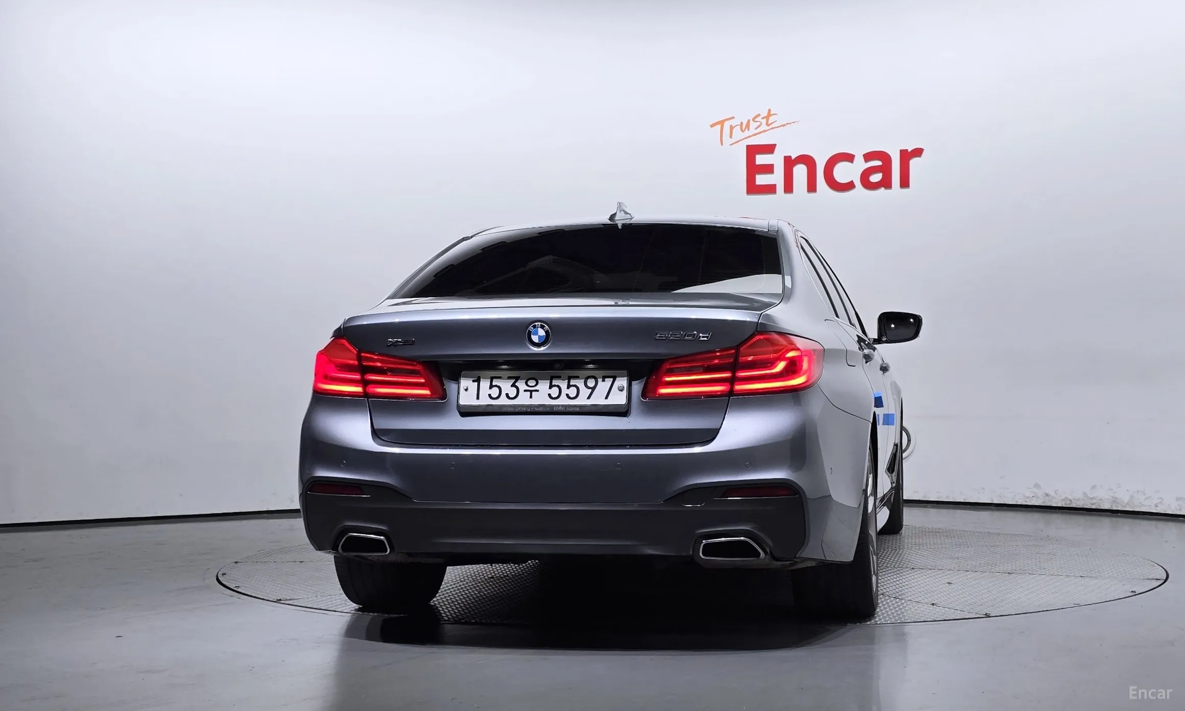 BMW 5 Series (G30) превью 3