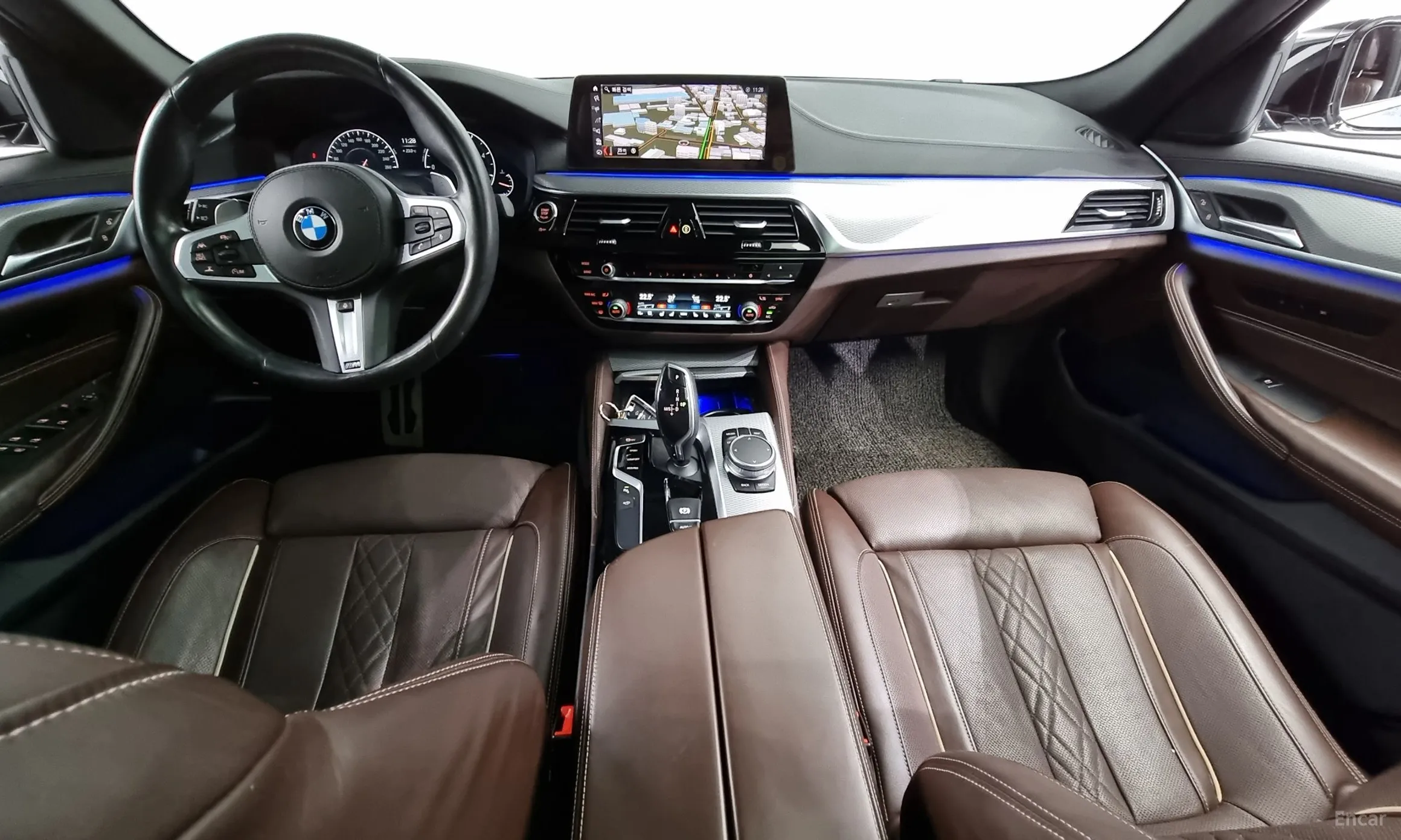 BMW 5 Series (G30) превью 4