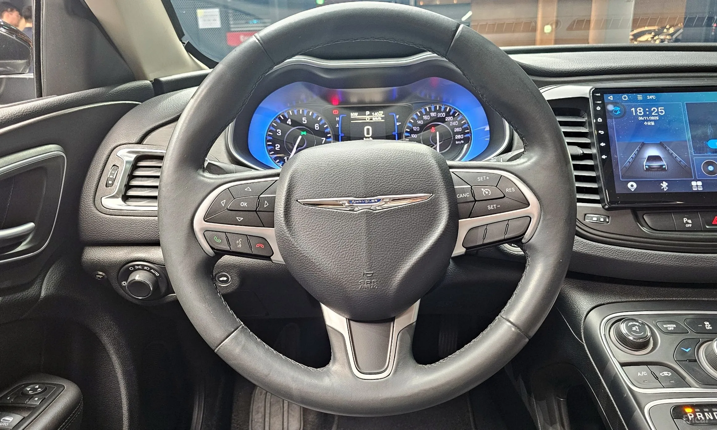 Chrysler 200 Second generation превью 14