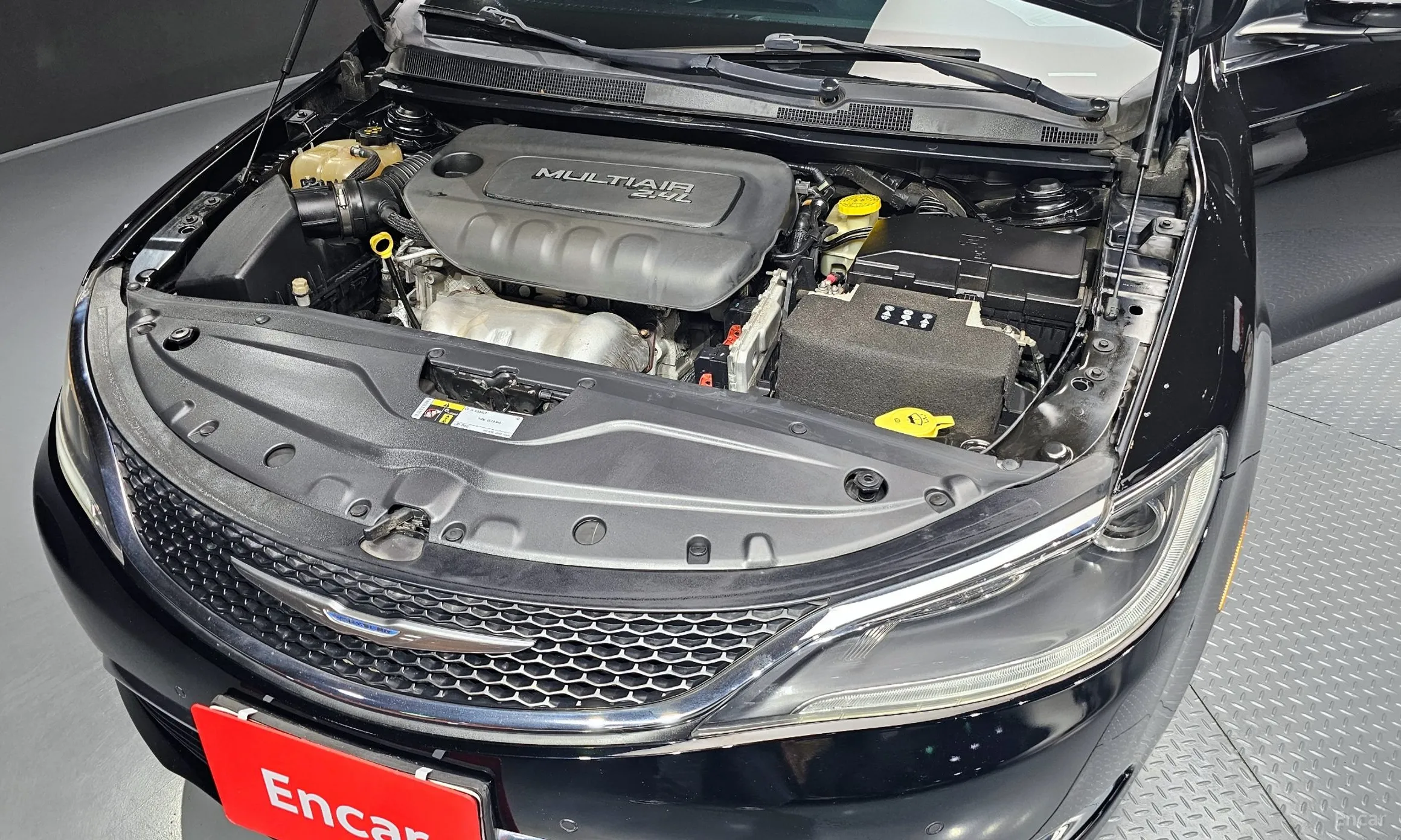 Chrysler 200 Second generation превью 6