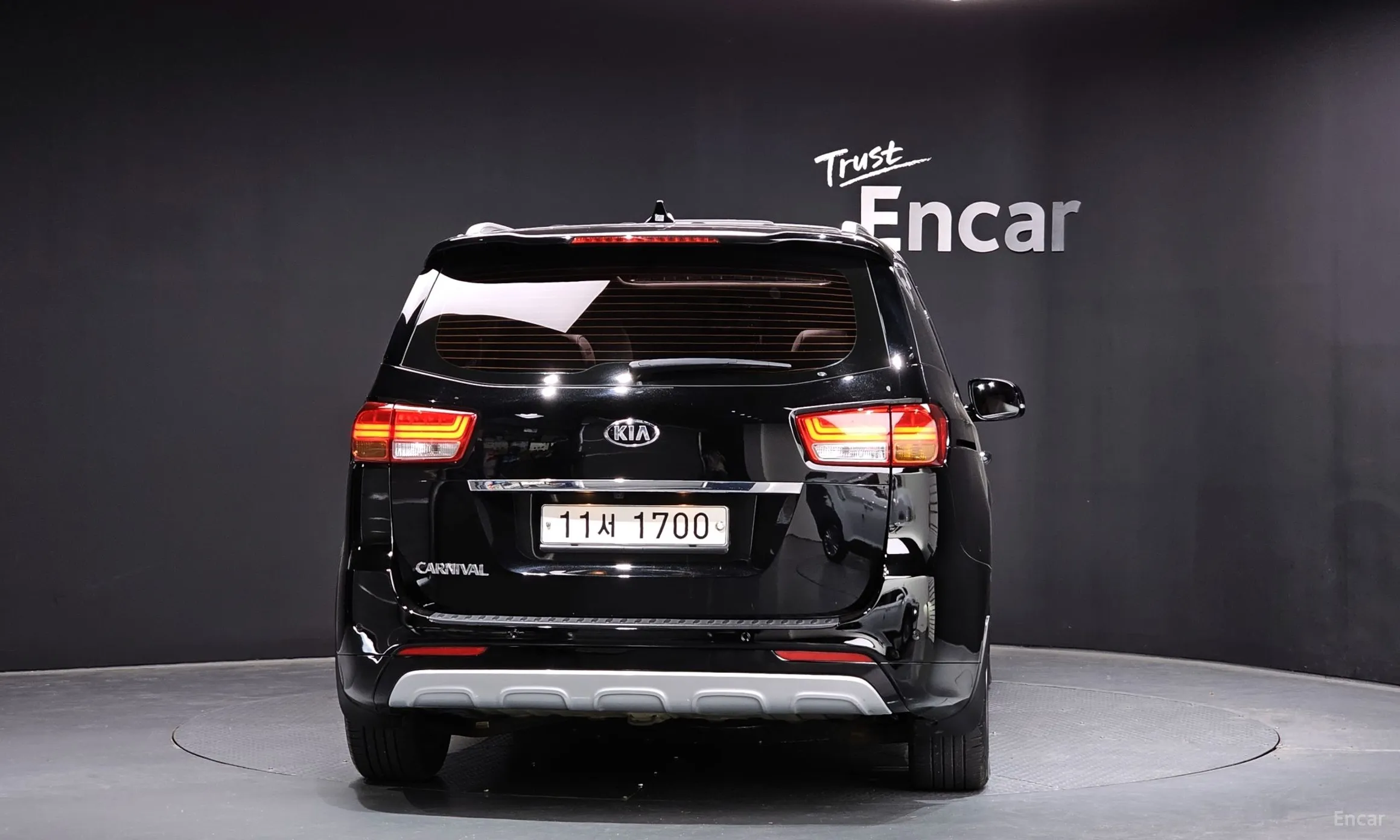 Kia Carnival превью 3