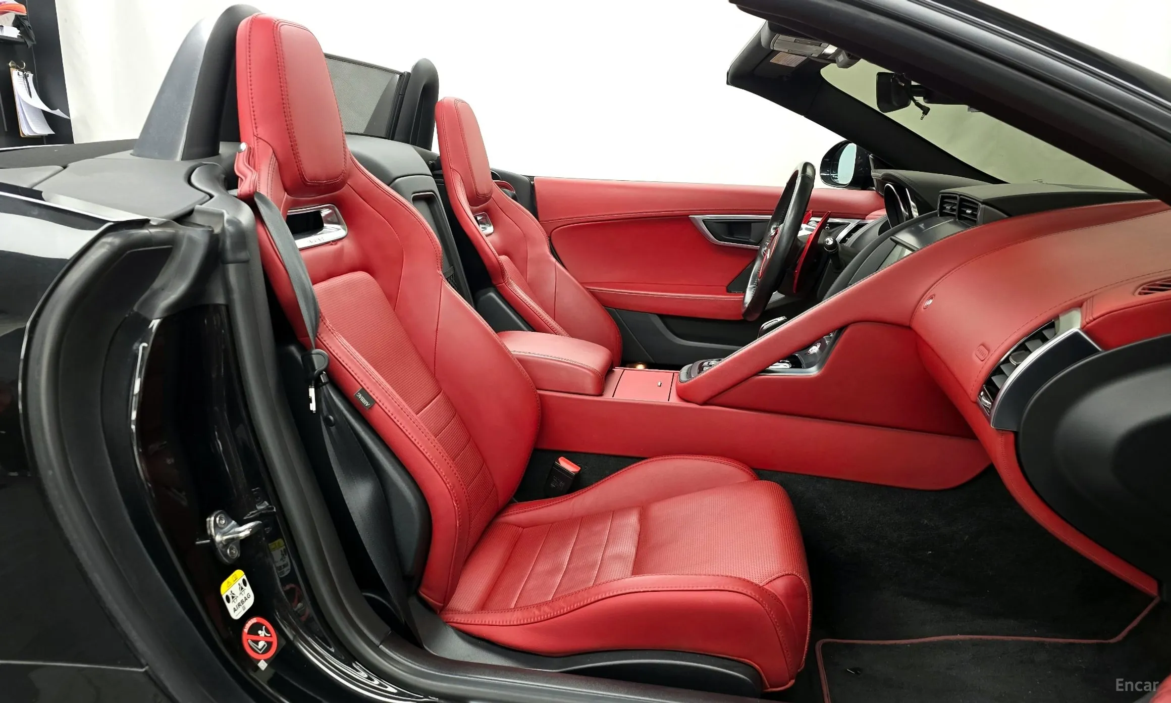 Jaguar F-TYPE превью 11