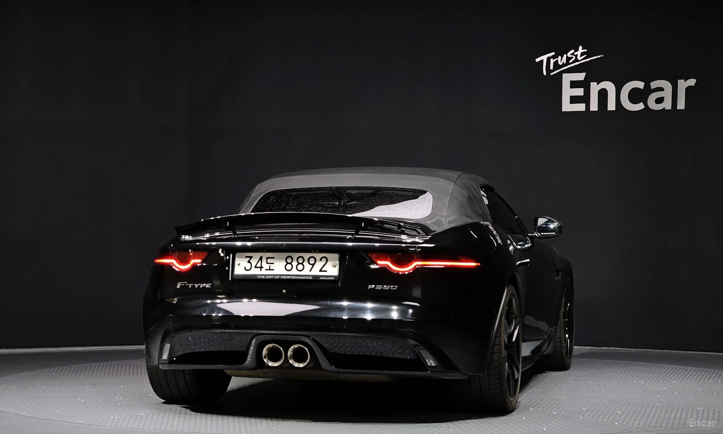 Jaguar F-TYPE превью 4