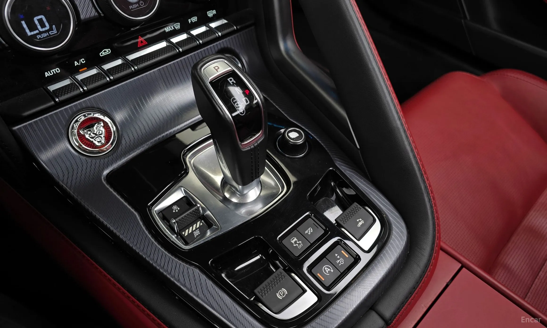 Jaguar F-TYPE превью 9