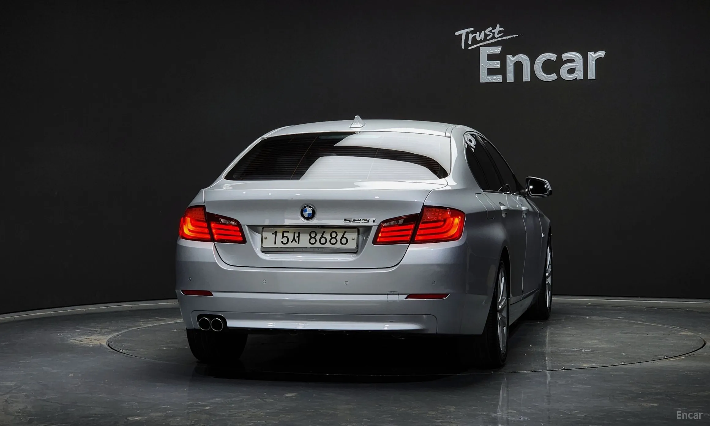 BMW 5 Series (F10) превью 3