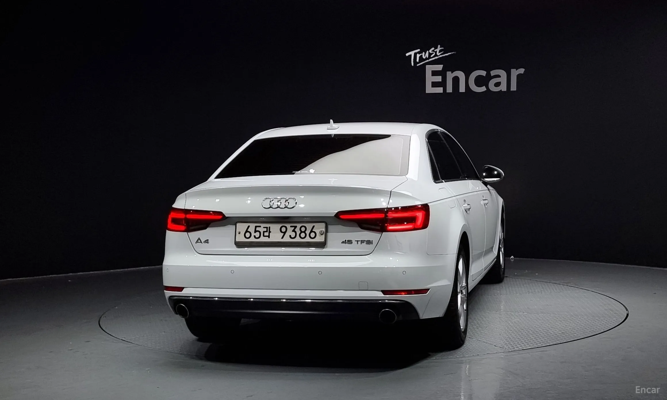 Audi A4 (B9) превью 3