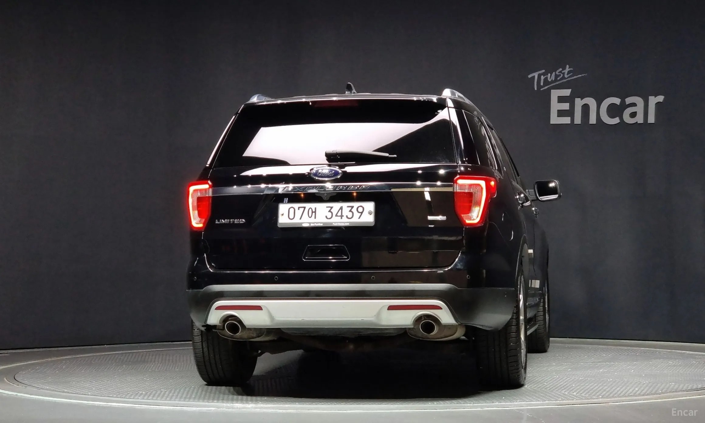 Ford Explorer превью 4
