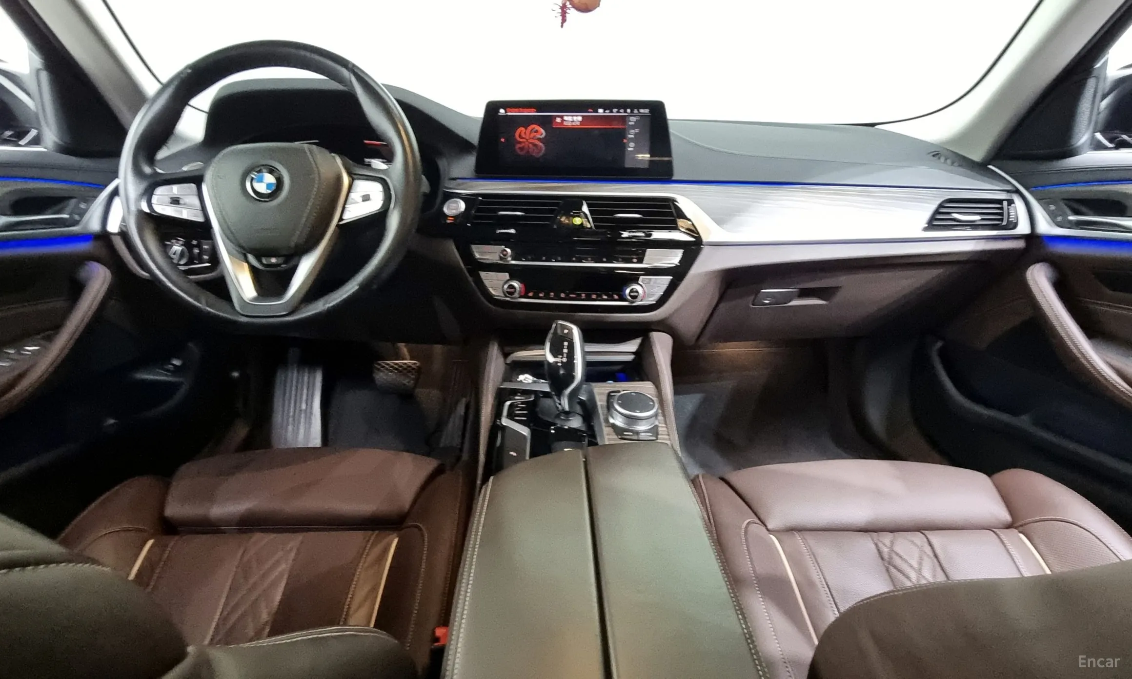 BMW 5 Series (G30) превью 4