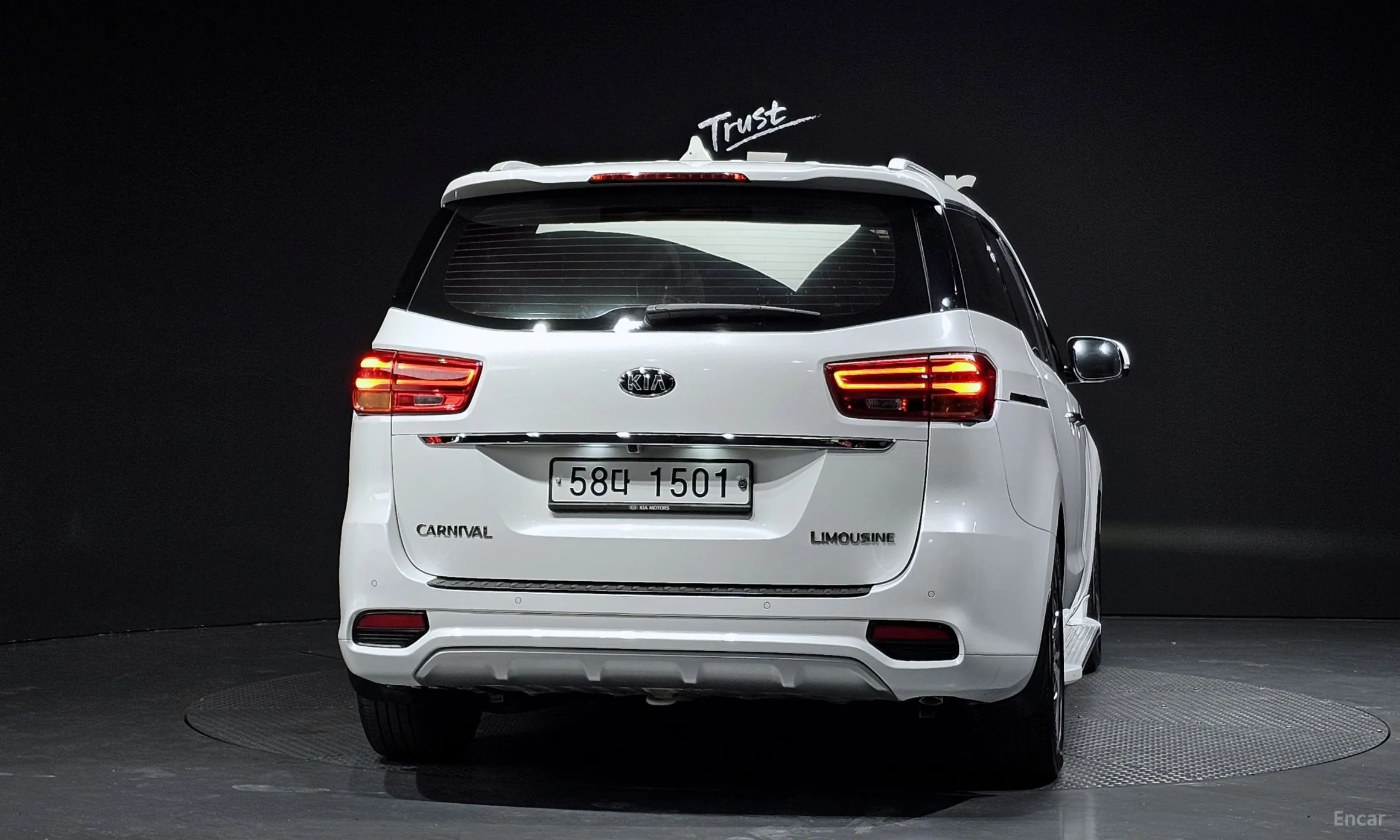 Kia Carnival превью 3