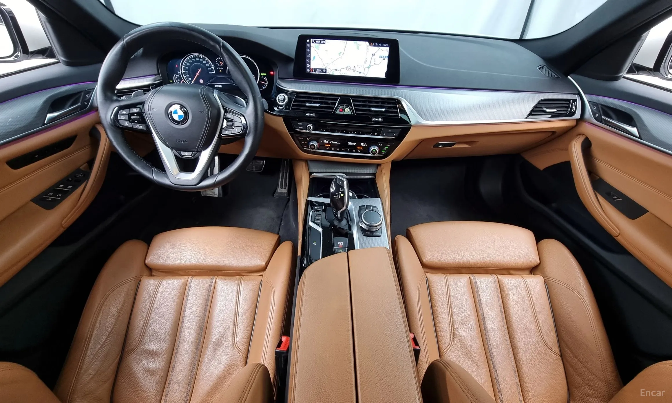 BMW 5 Series (G30) превью 4