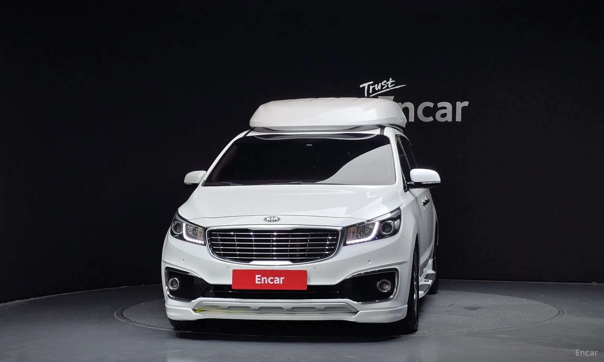 Kia Carnival превью 2