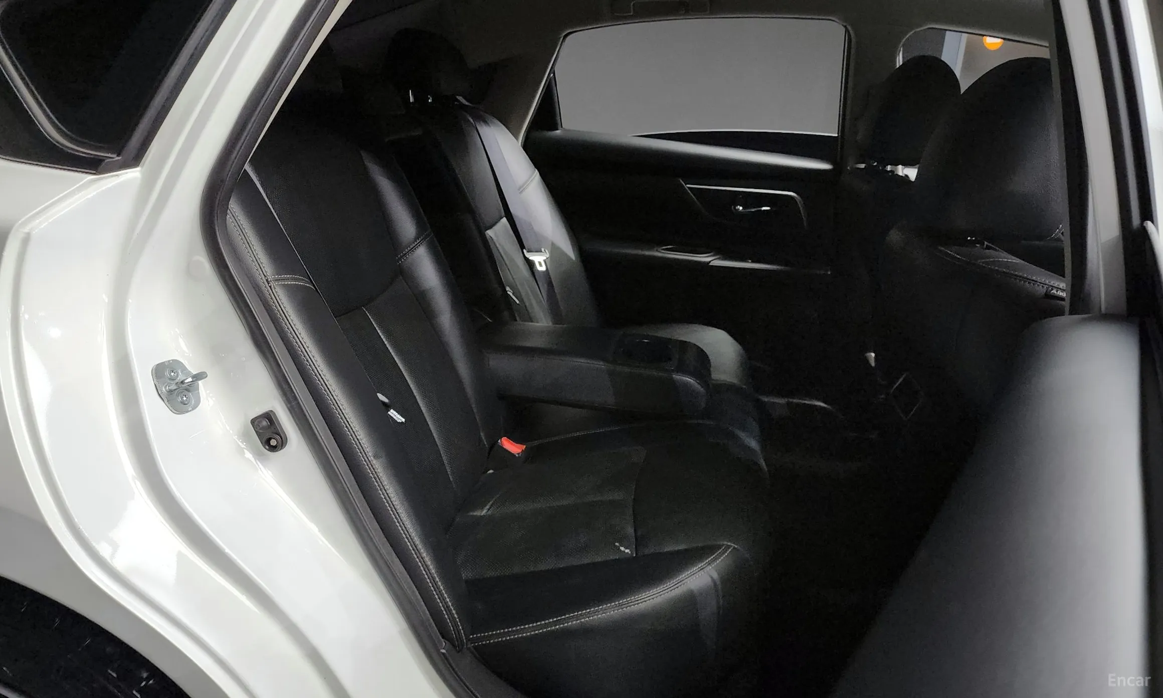 Nissan Altima превью 12