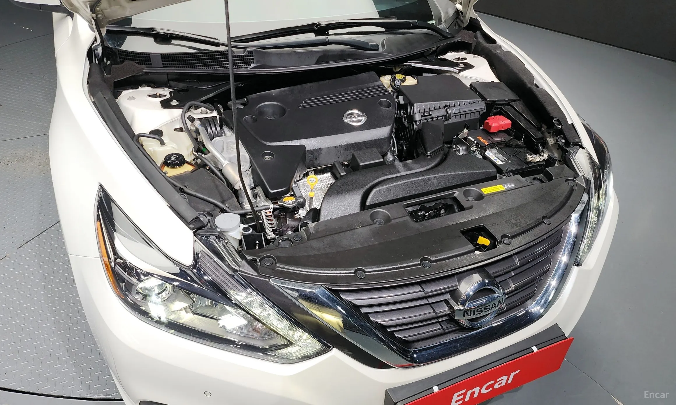 Nissan Altima превью 6