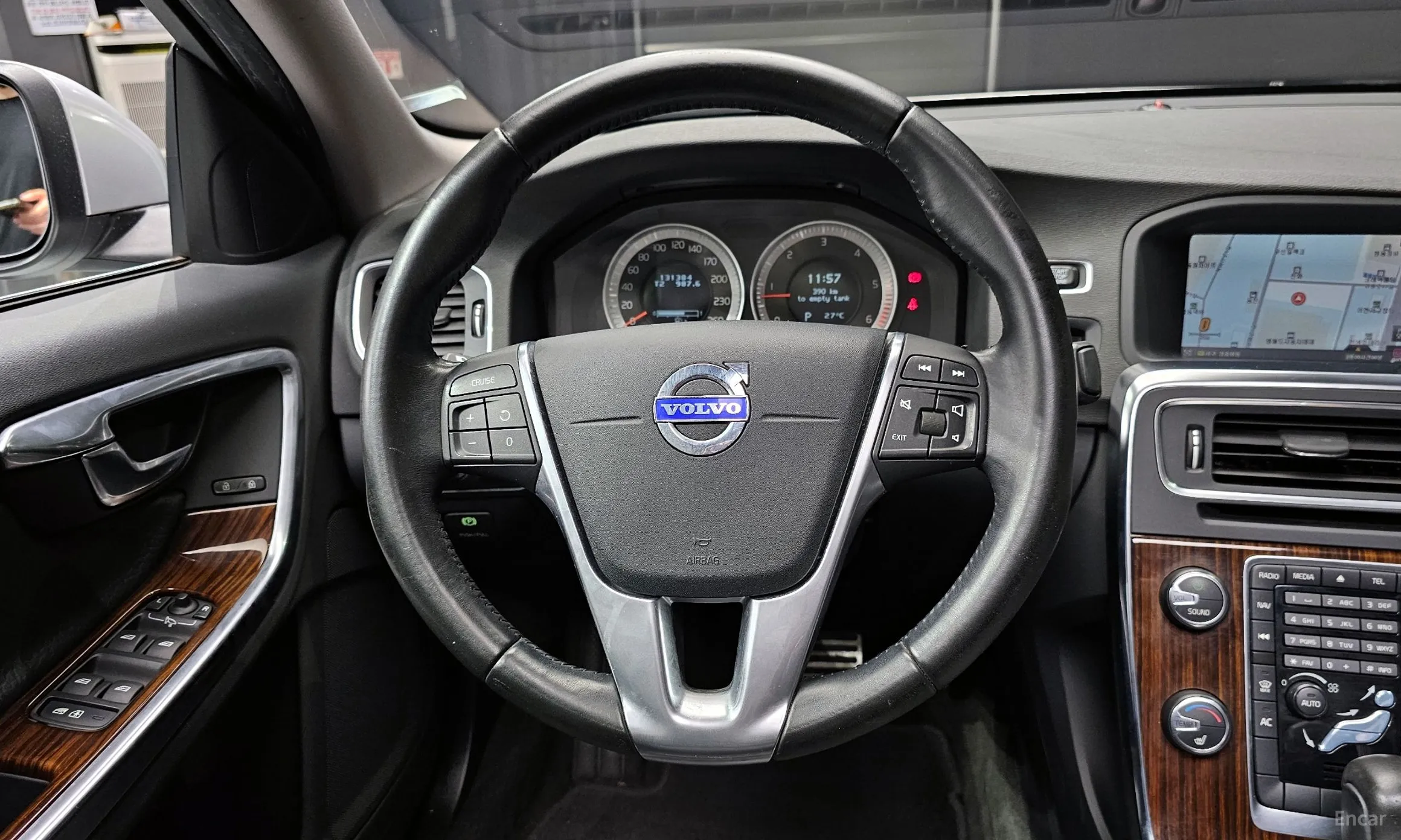 Volvo S60 превью 13