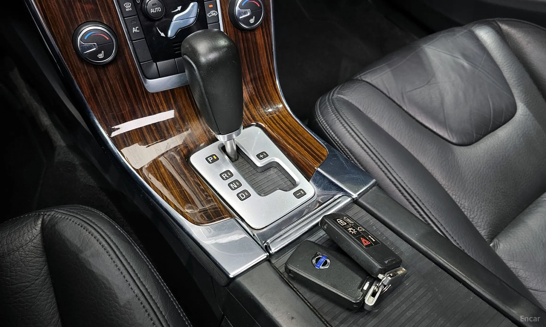 Volvo S60 превью 9