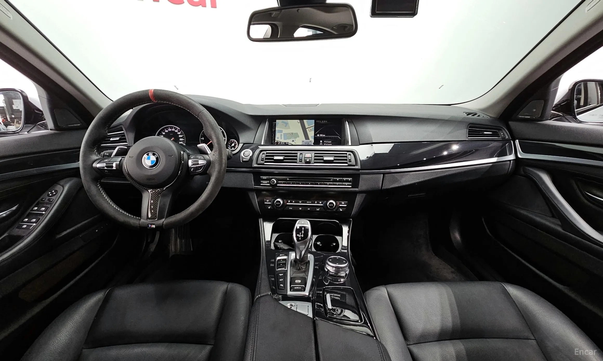 BMW 5 Series (F10) превью 4