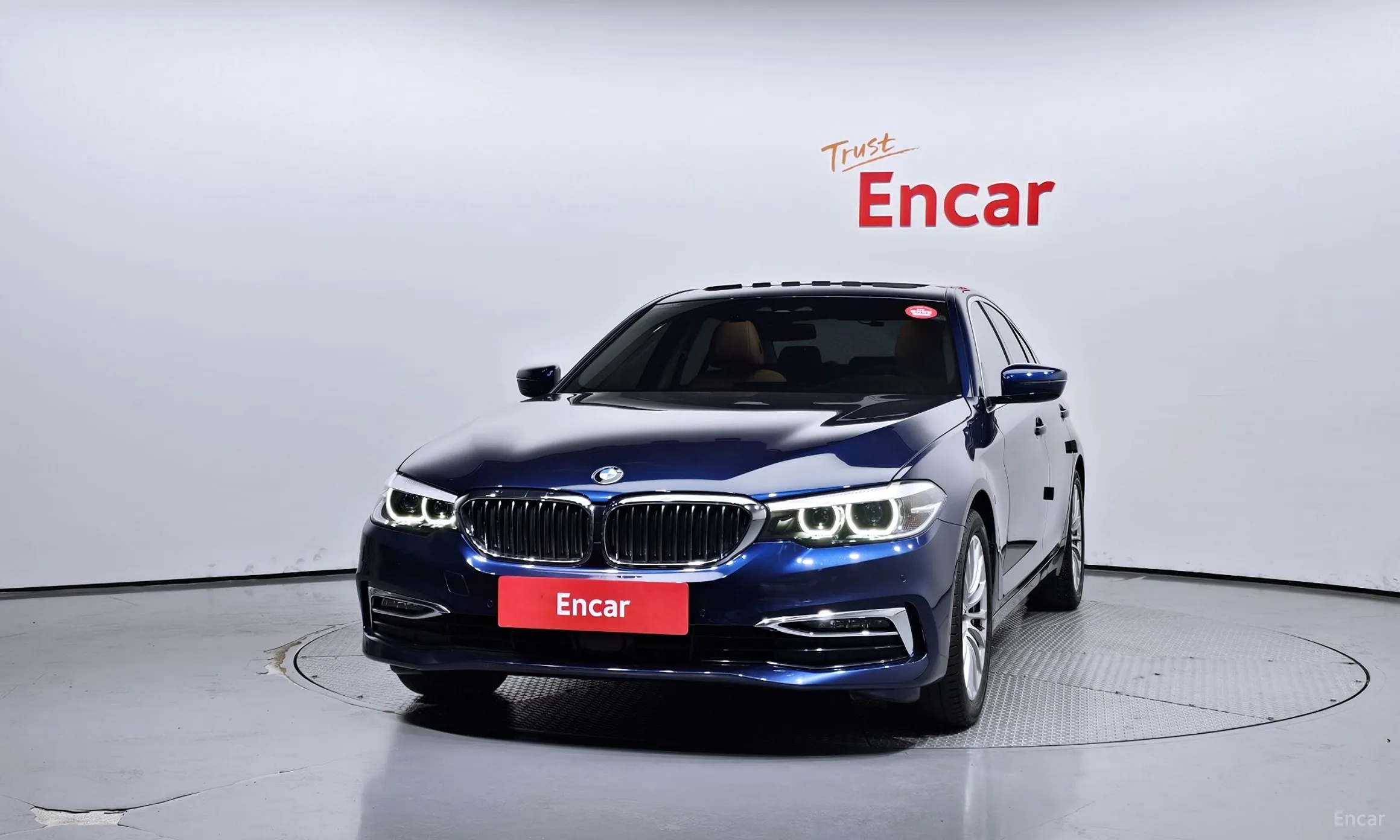 BMW 5 Series (G30) превью 2