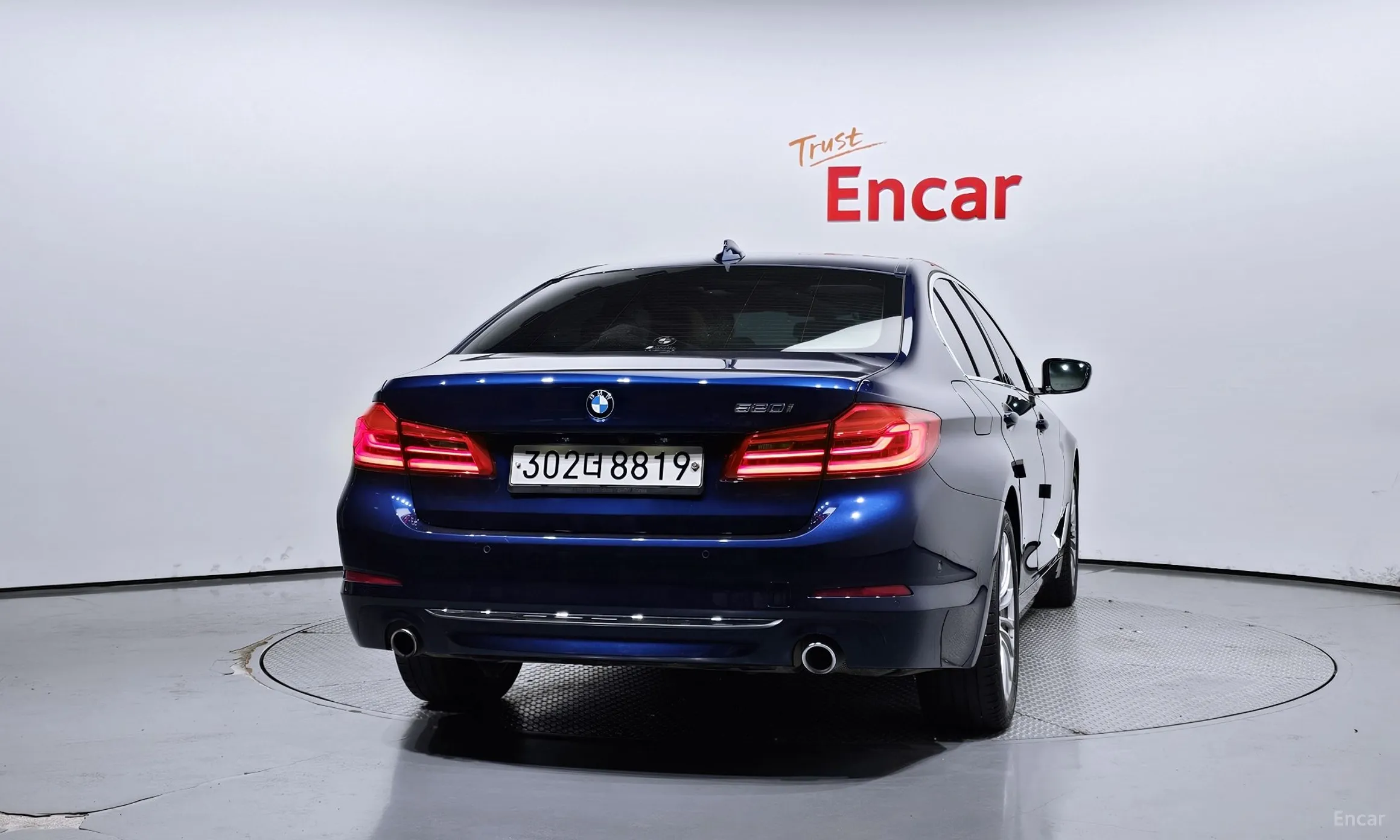 BMW 5 Series (G30) превью 3