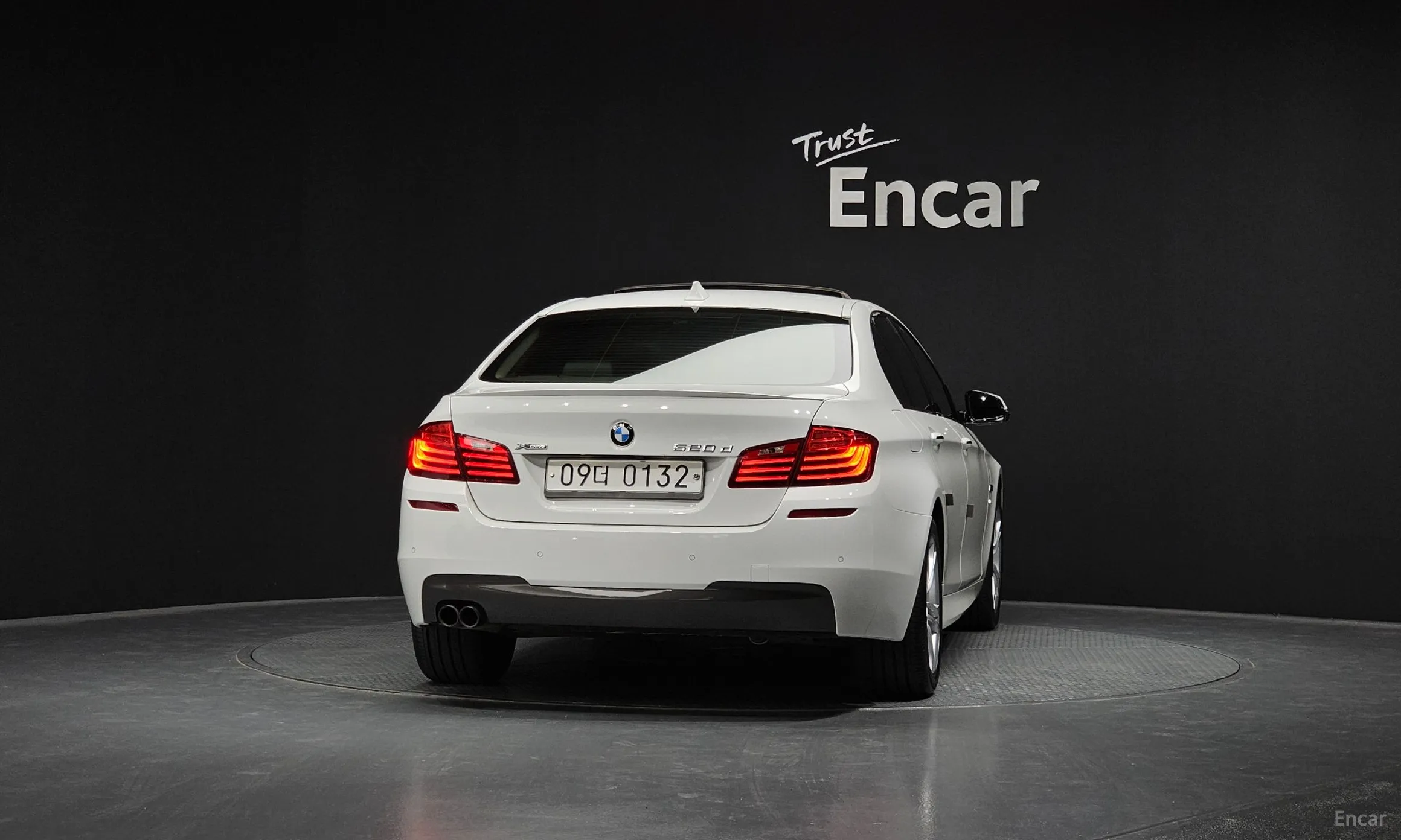 BMW 5 Series (F10) превью 3