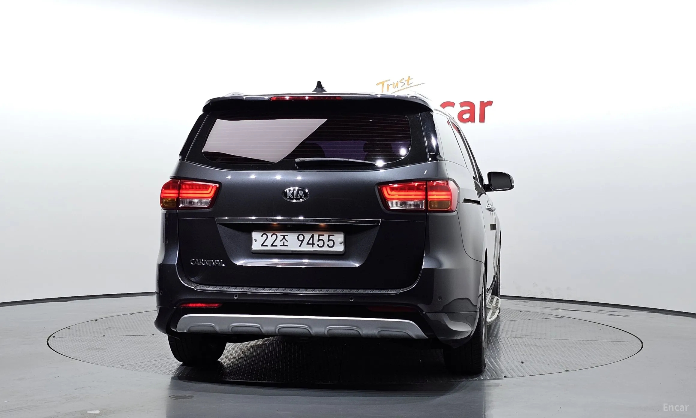 Kia Carnival превью 3