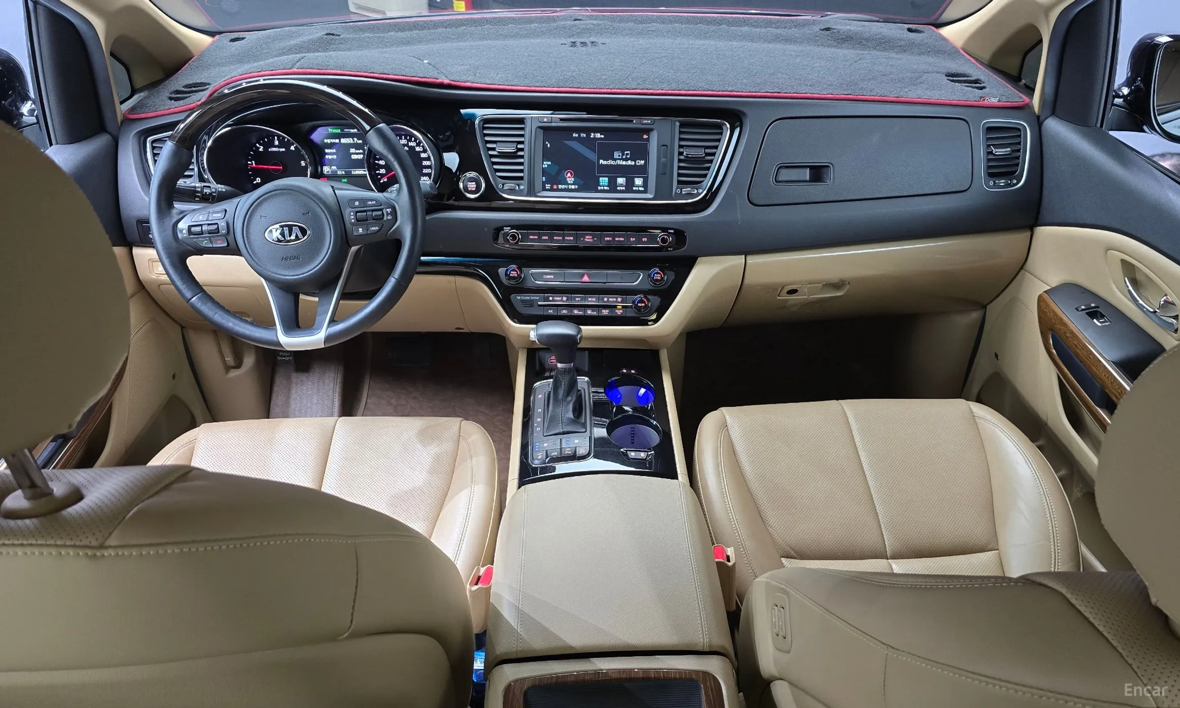 Kia Carnival превью 4
