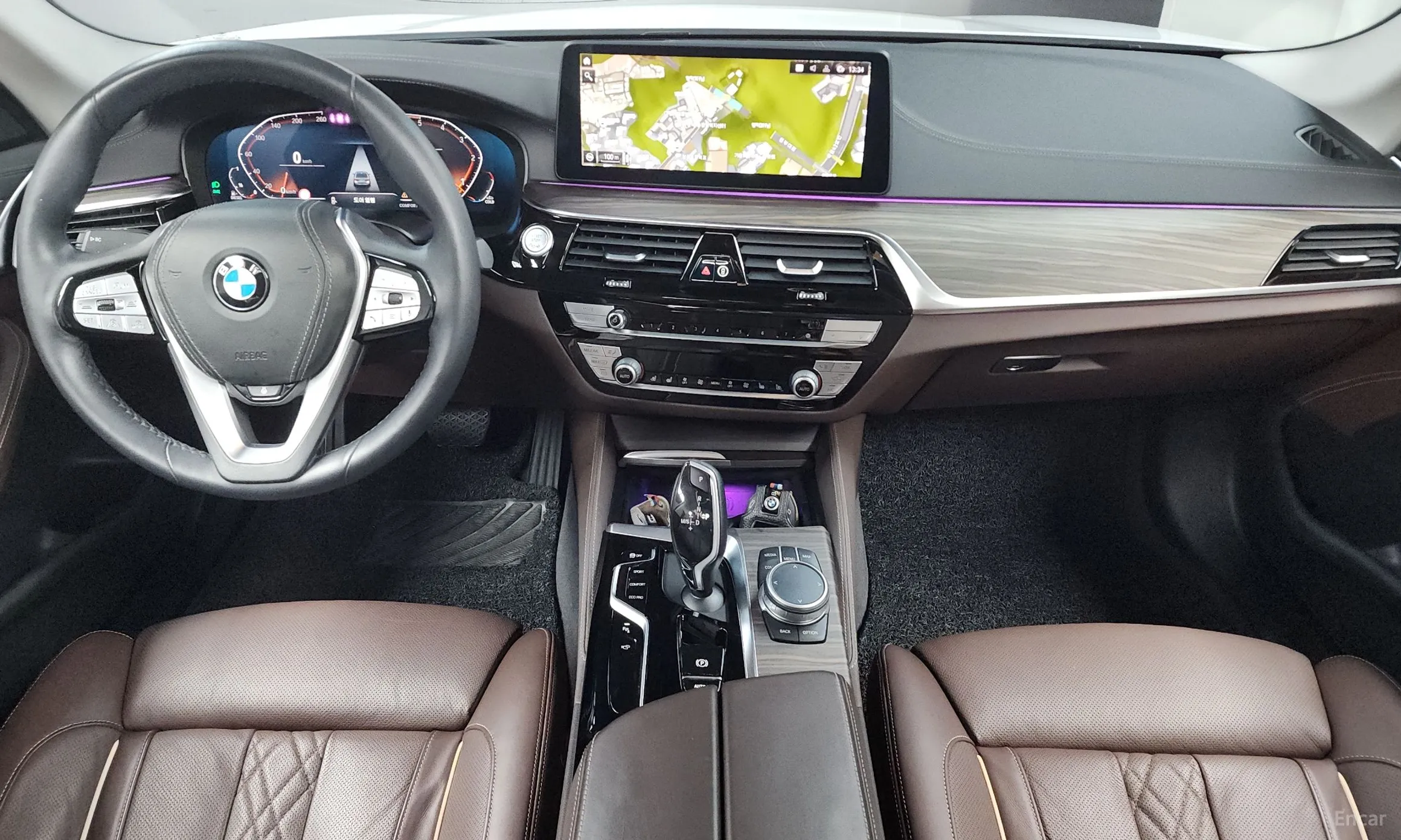 BMW 5 Series (G30) превью 4