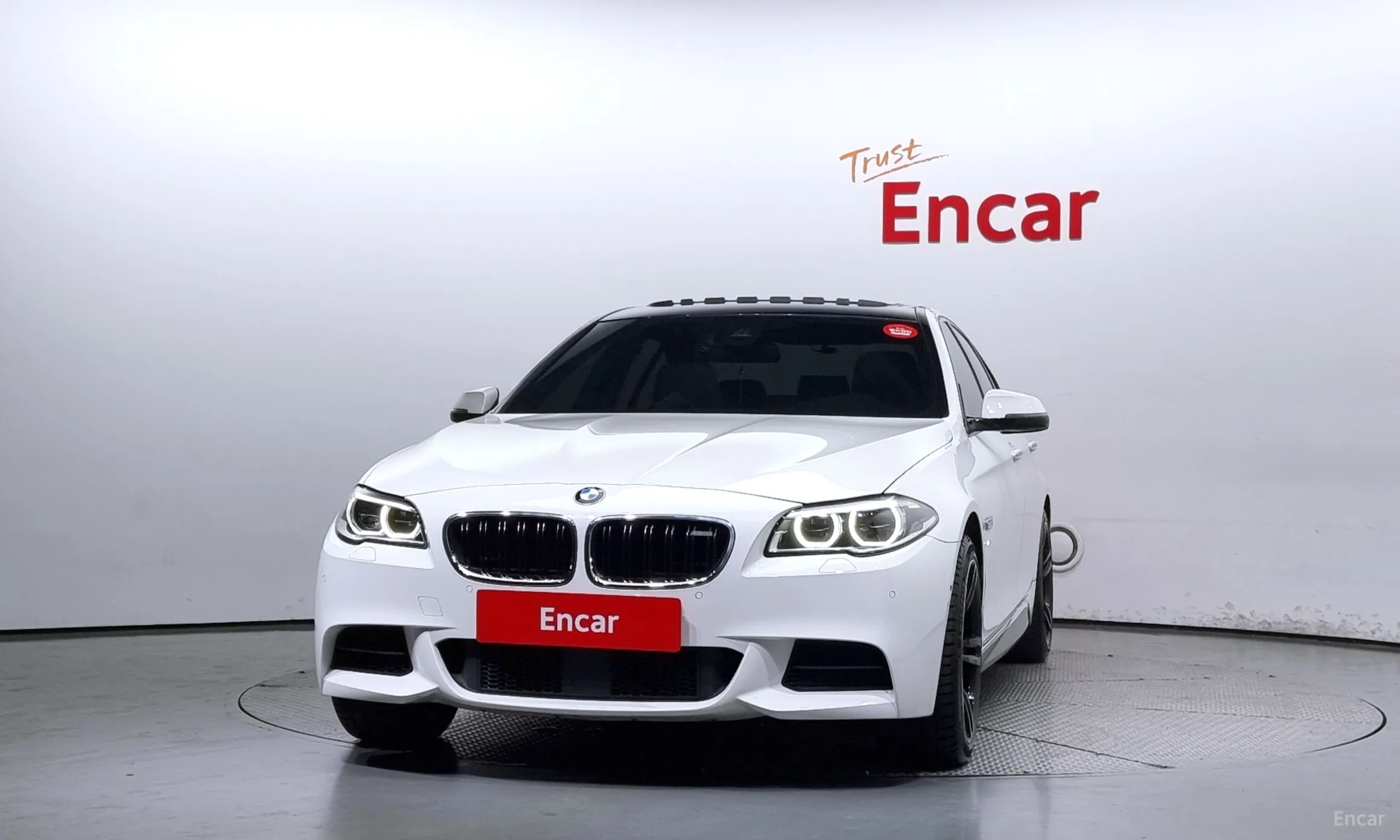BMW 5 Series (F10) превью 2