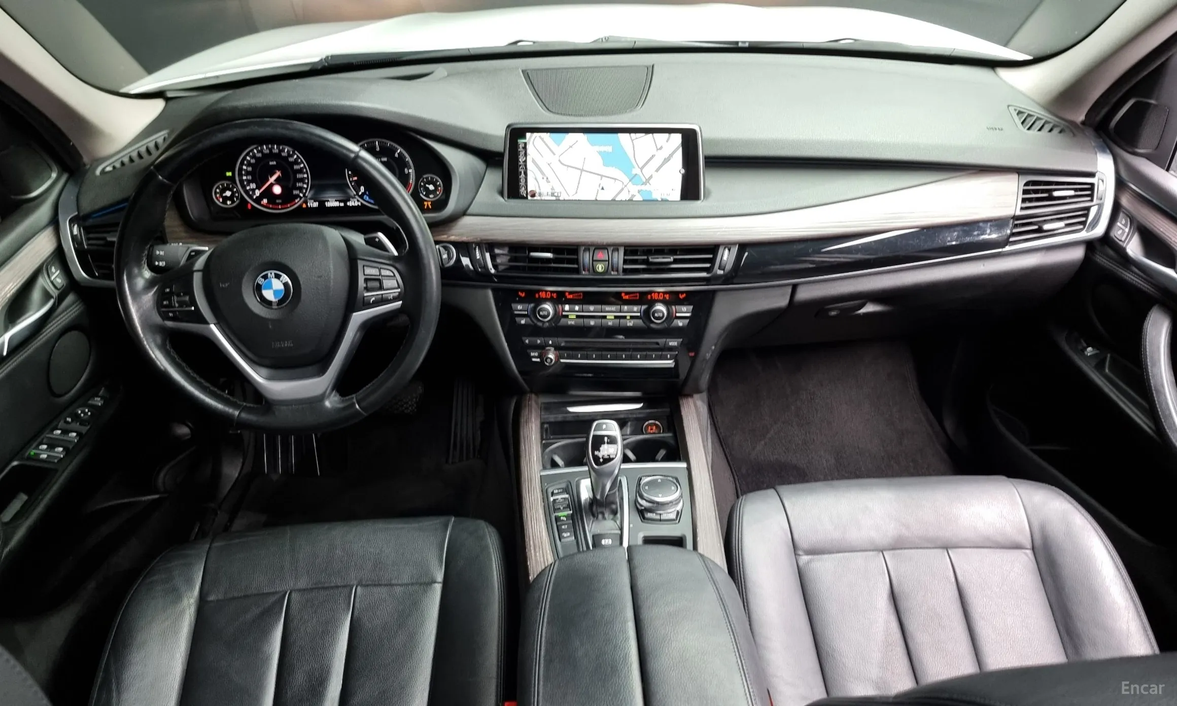 BMW X5 (F15) превью 4