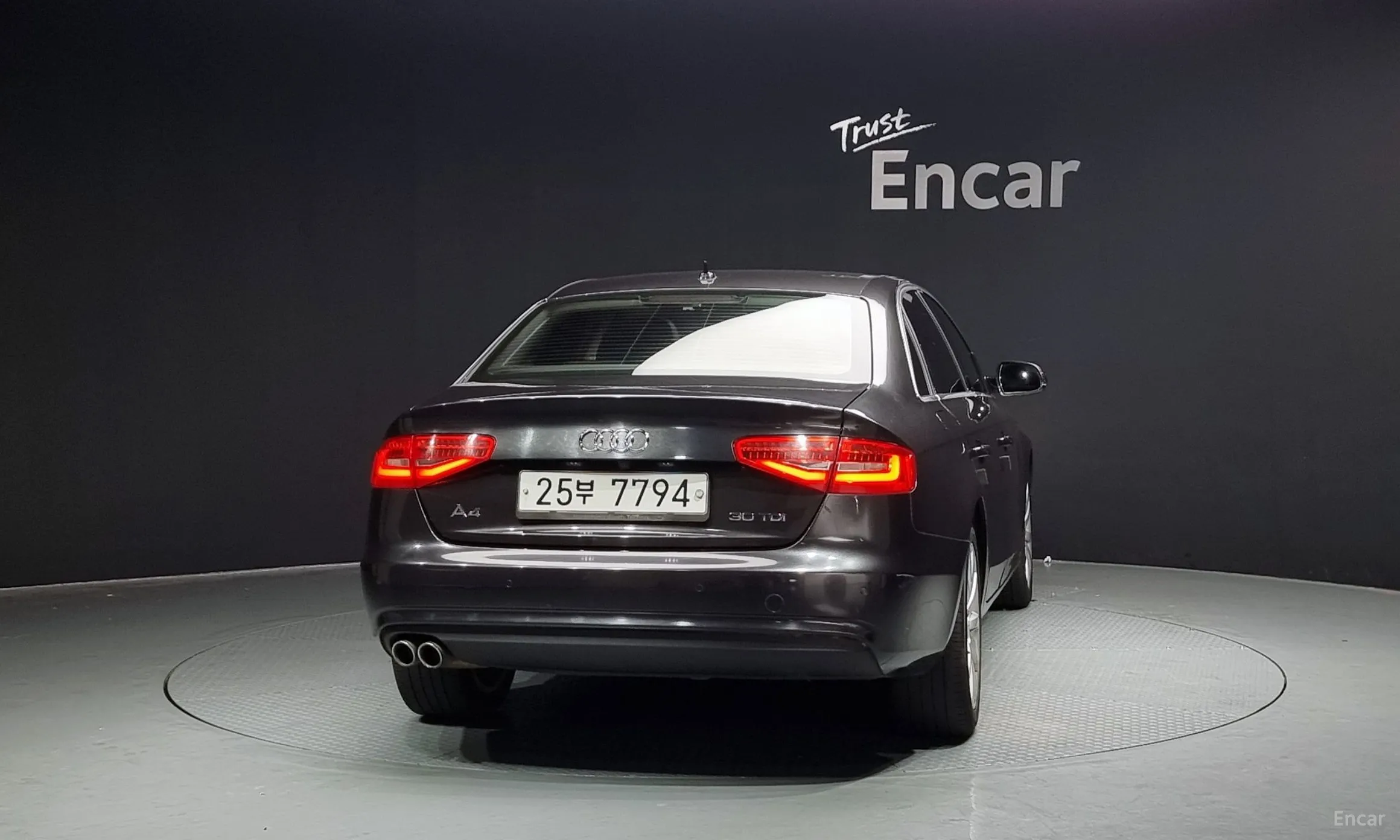 Audi New A4 превью 3