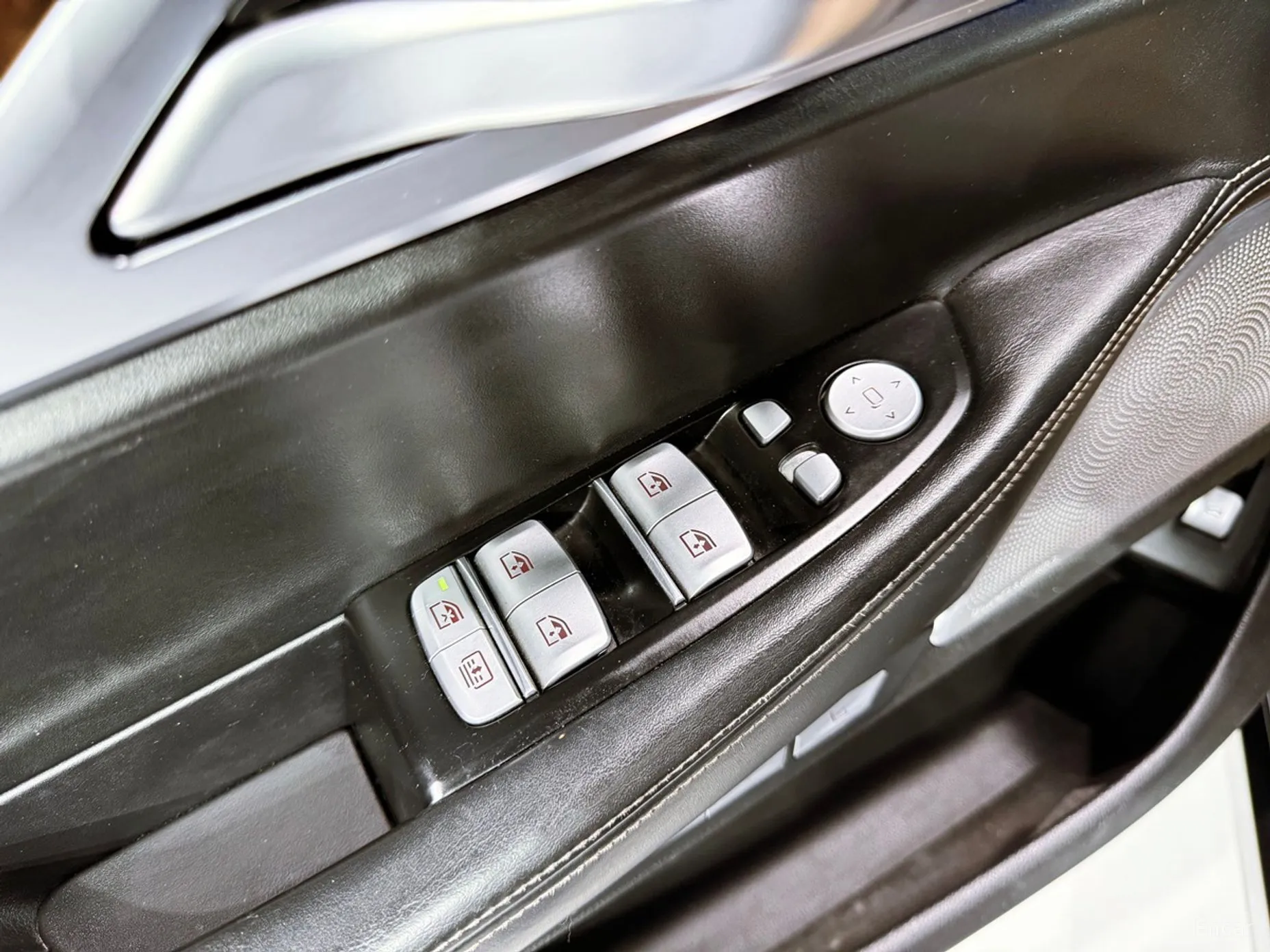 BMW 7 Series (G11) превью 4