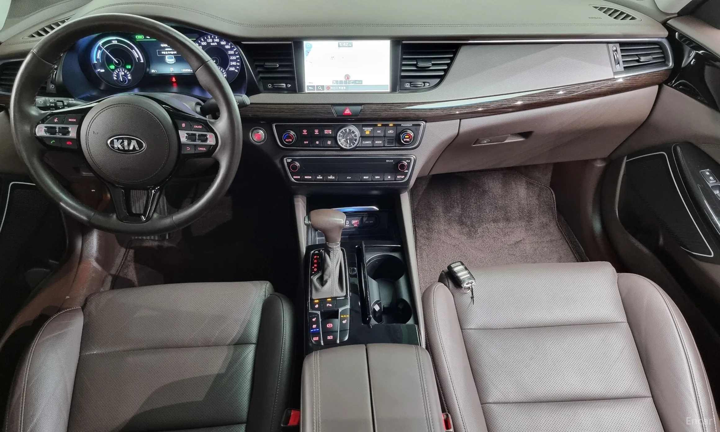 Kia K7 Hybrid превью 4
