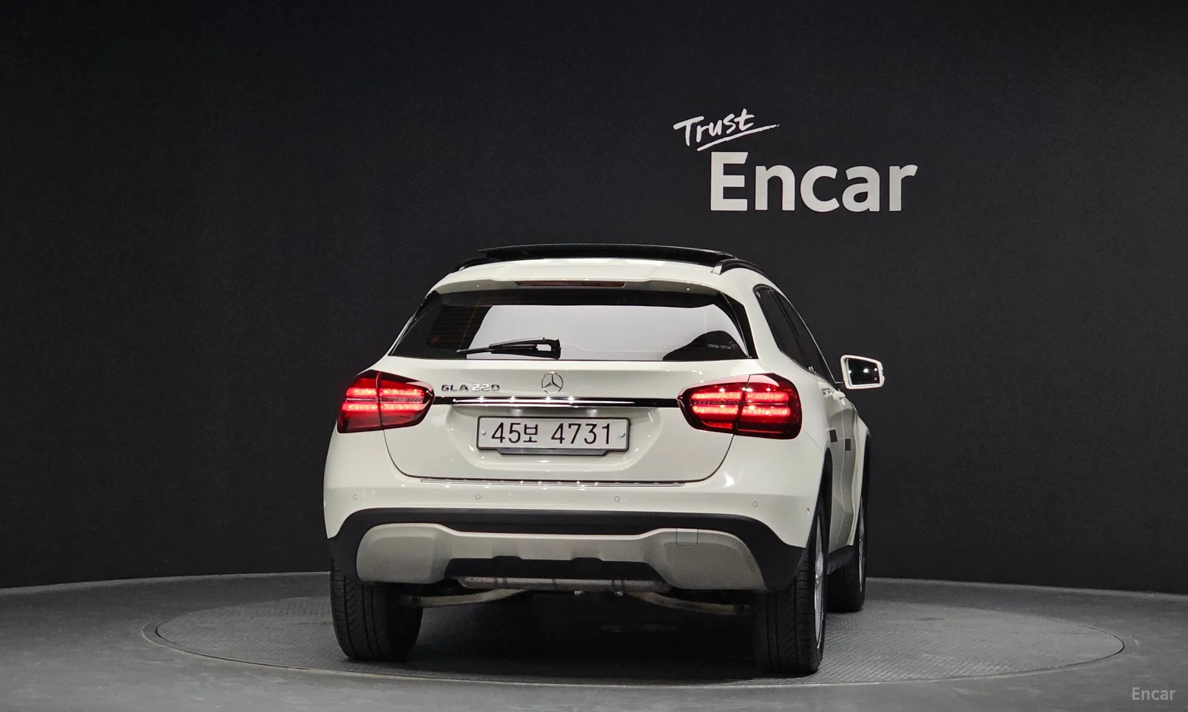Mercedes Benz GLA-Class X156 превью 3