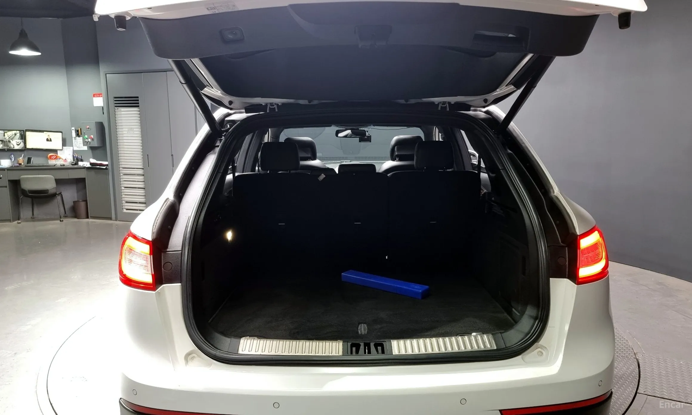 Lincoln MKX 2nd Generation превью 20