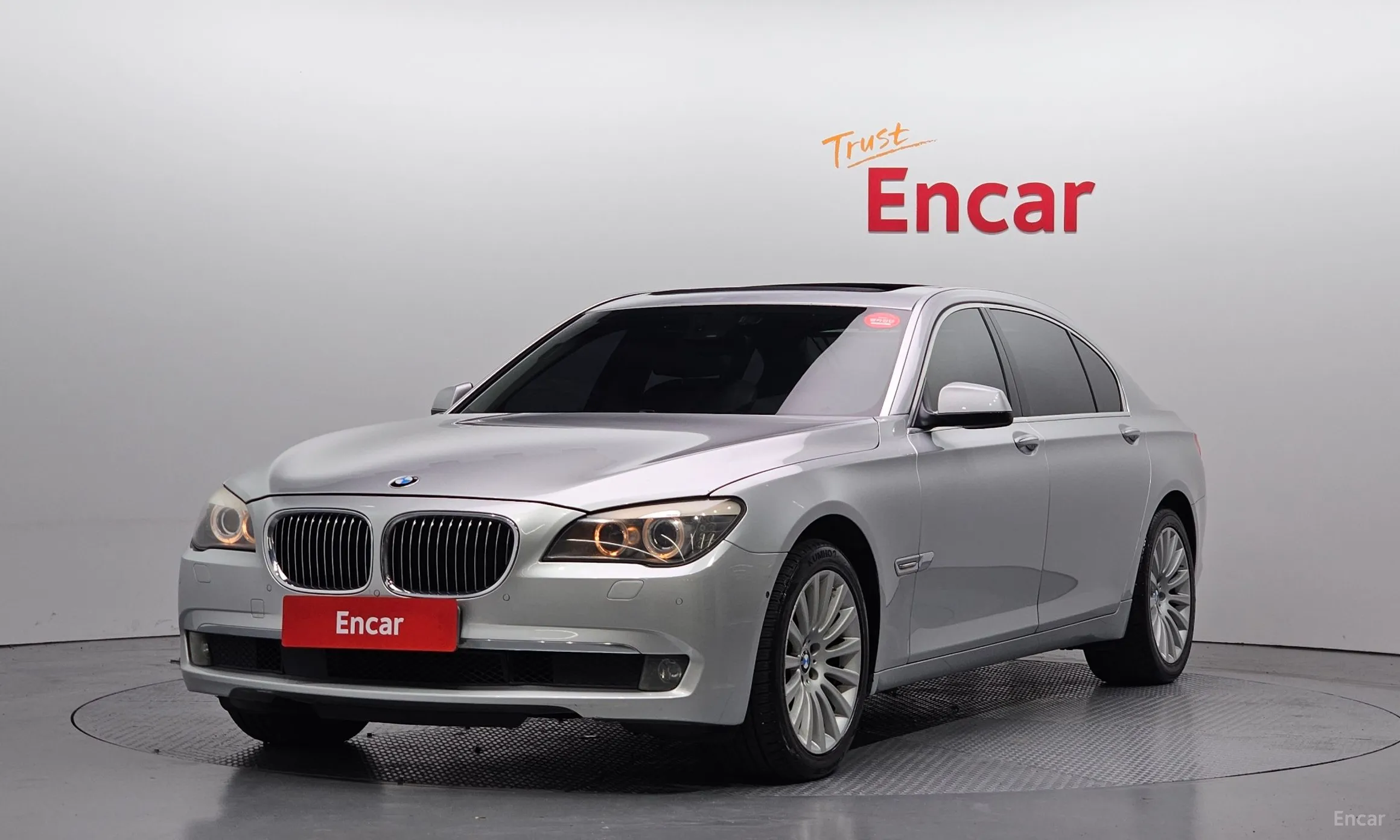 BMW 7 Series (F01)