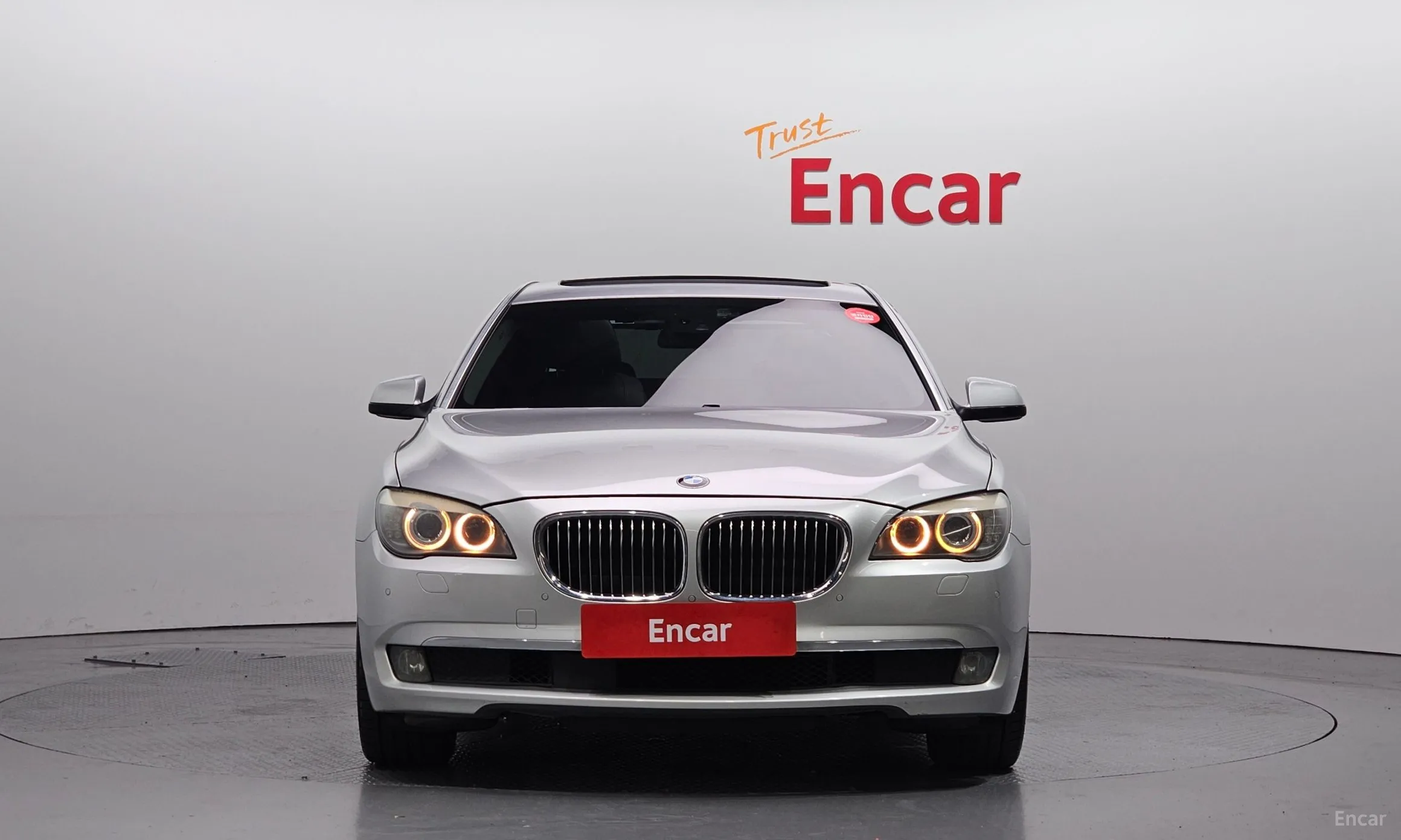BMW 7 Series (F01)