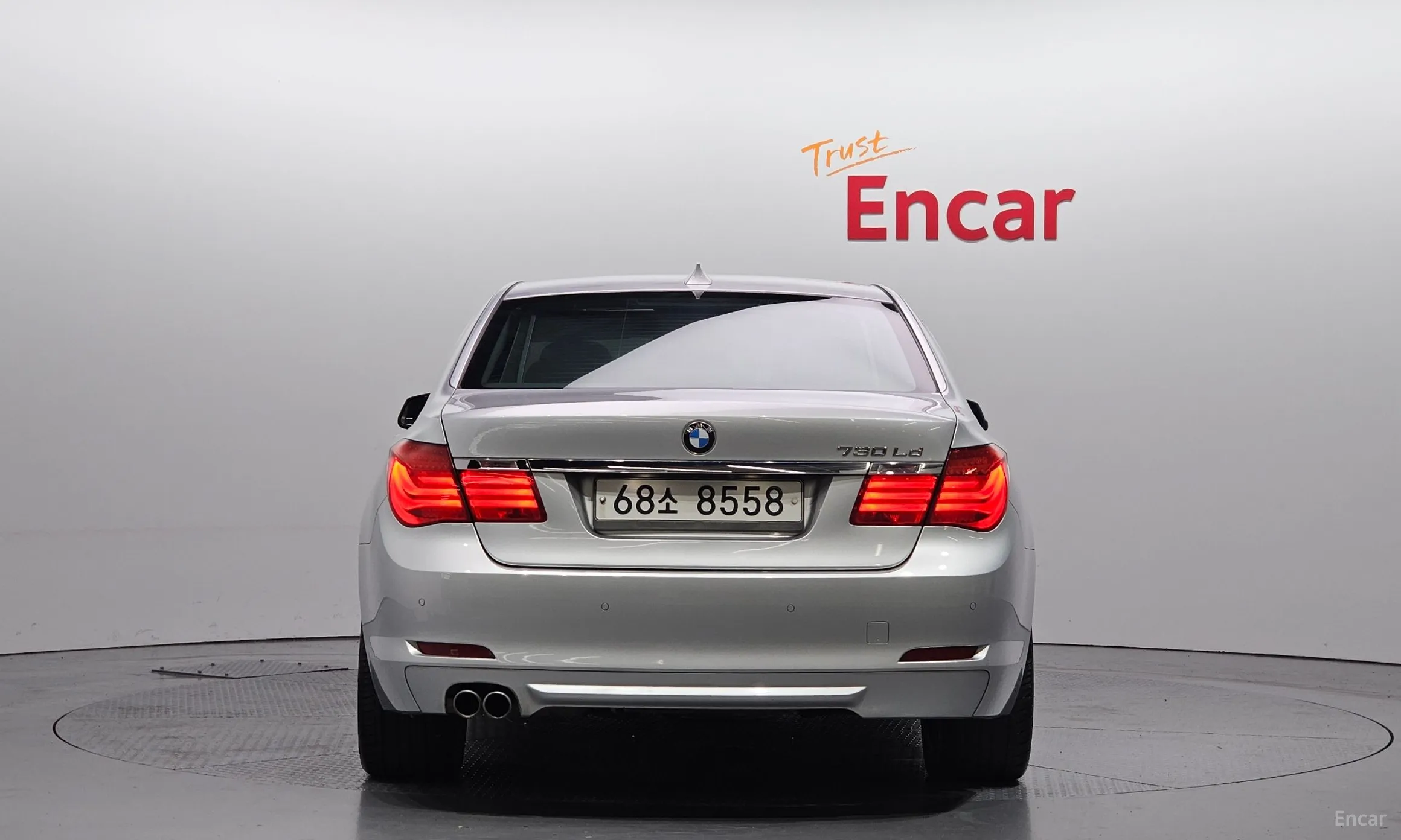 BMW 7 Series (F01) превью 3