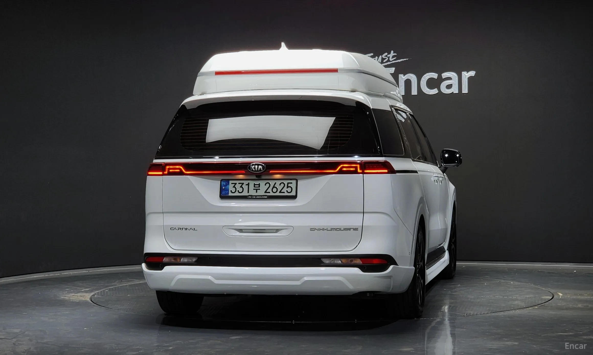Kia Carnival Gen 4 превью 3