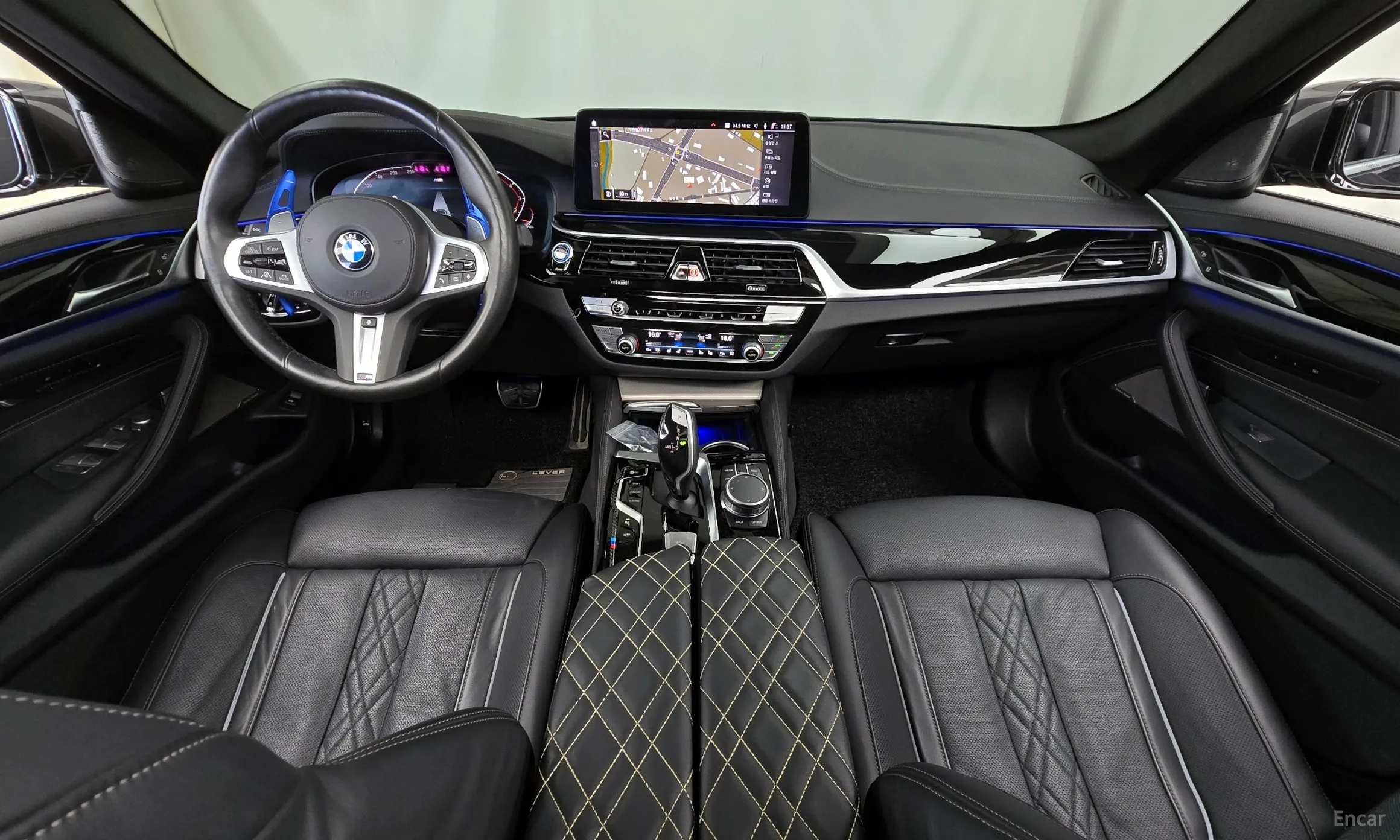 BMW 5 Series (G30) превью 4
