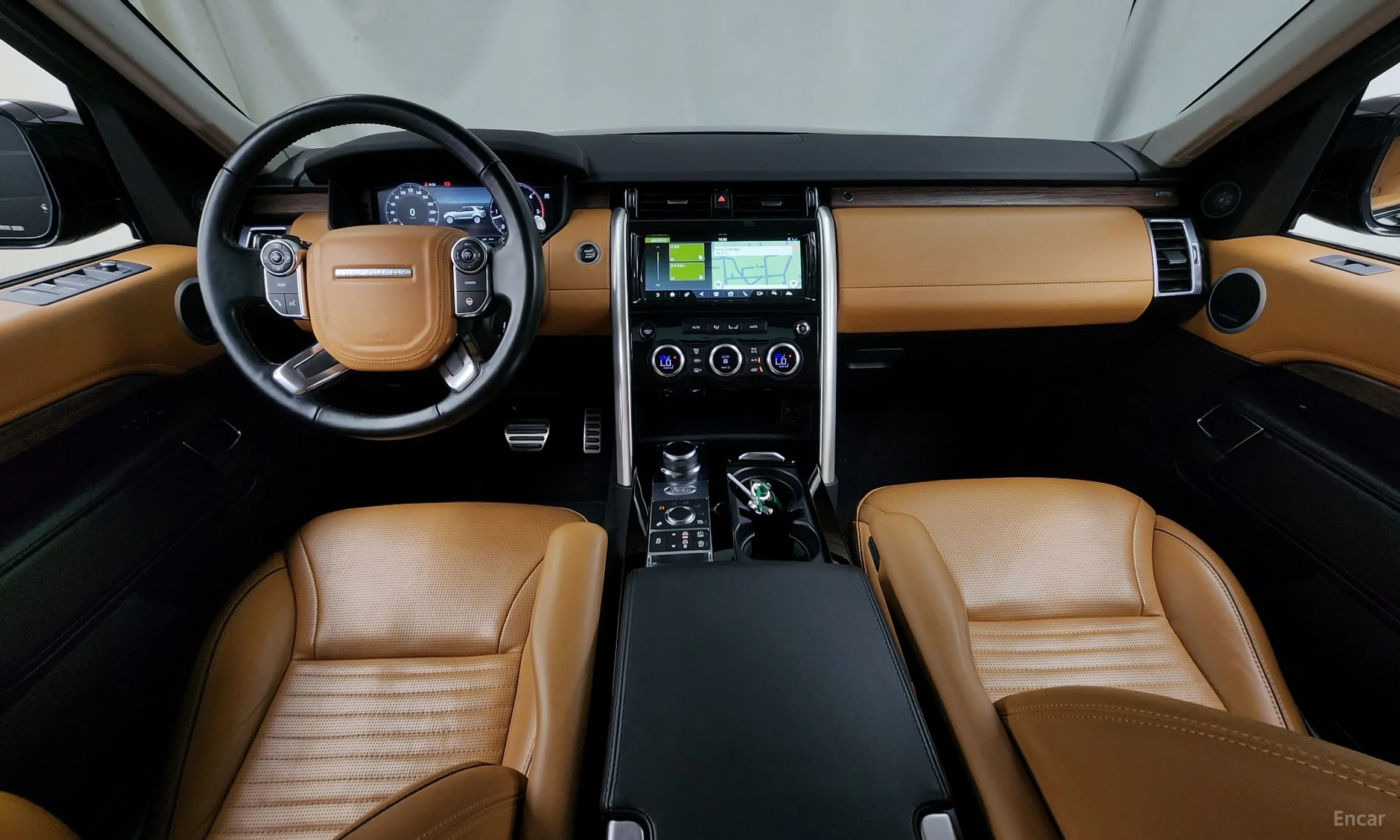 Land Rover Discovery 5 превью 4