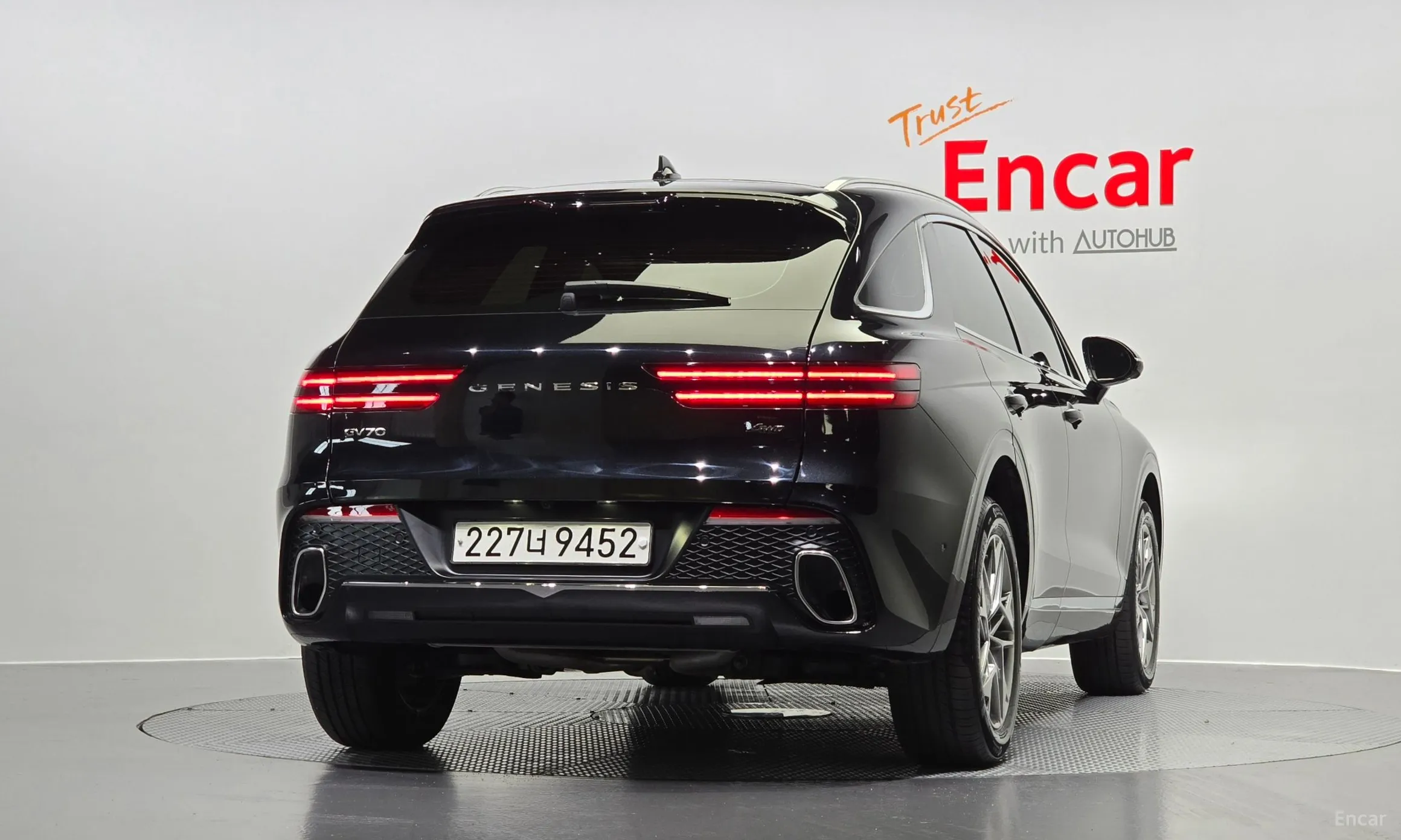 Genesis GV70 превью 3