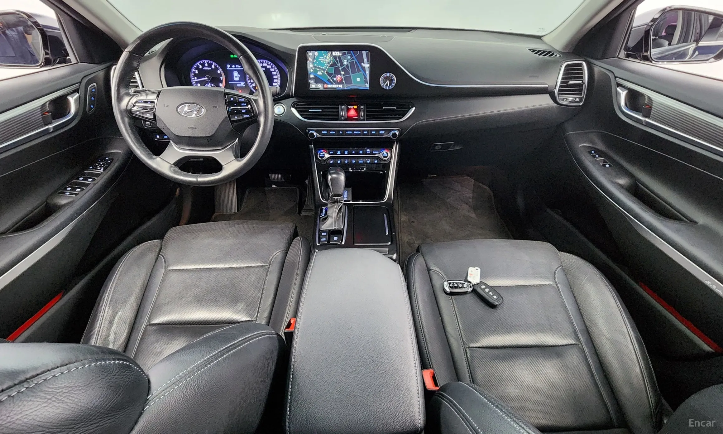 Hyundai Grandeur IG превью 4