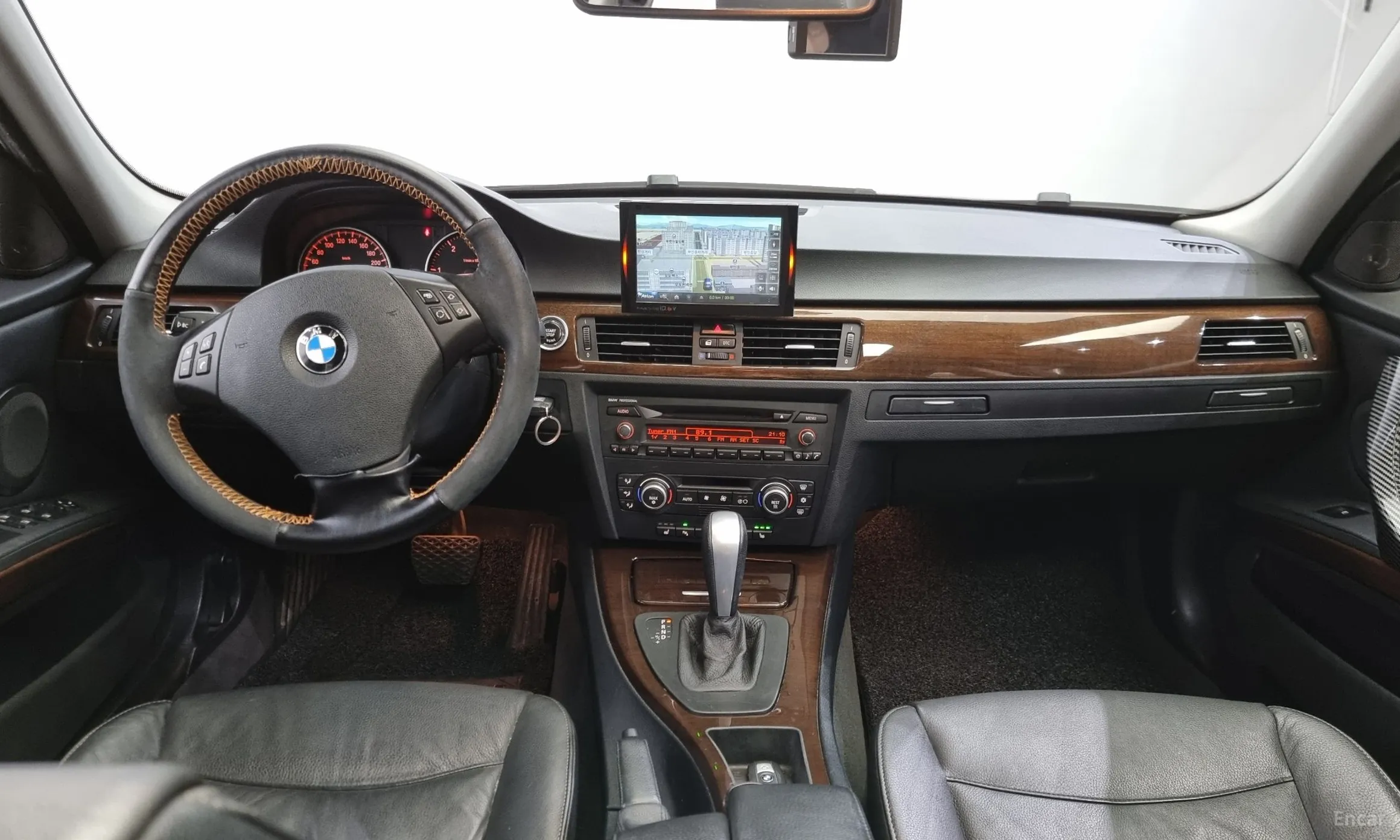 BMW 3 Series (E90) превью 4