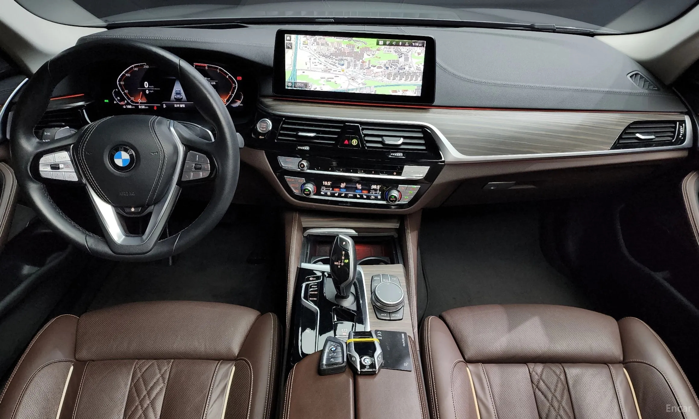 BMW 5 Series (G30) превью 4